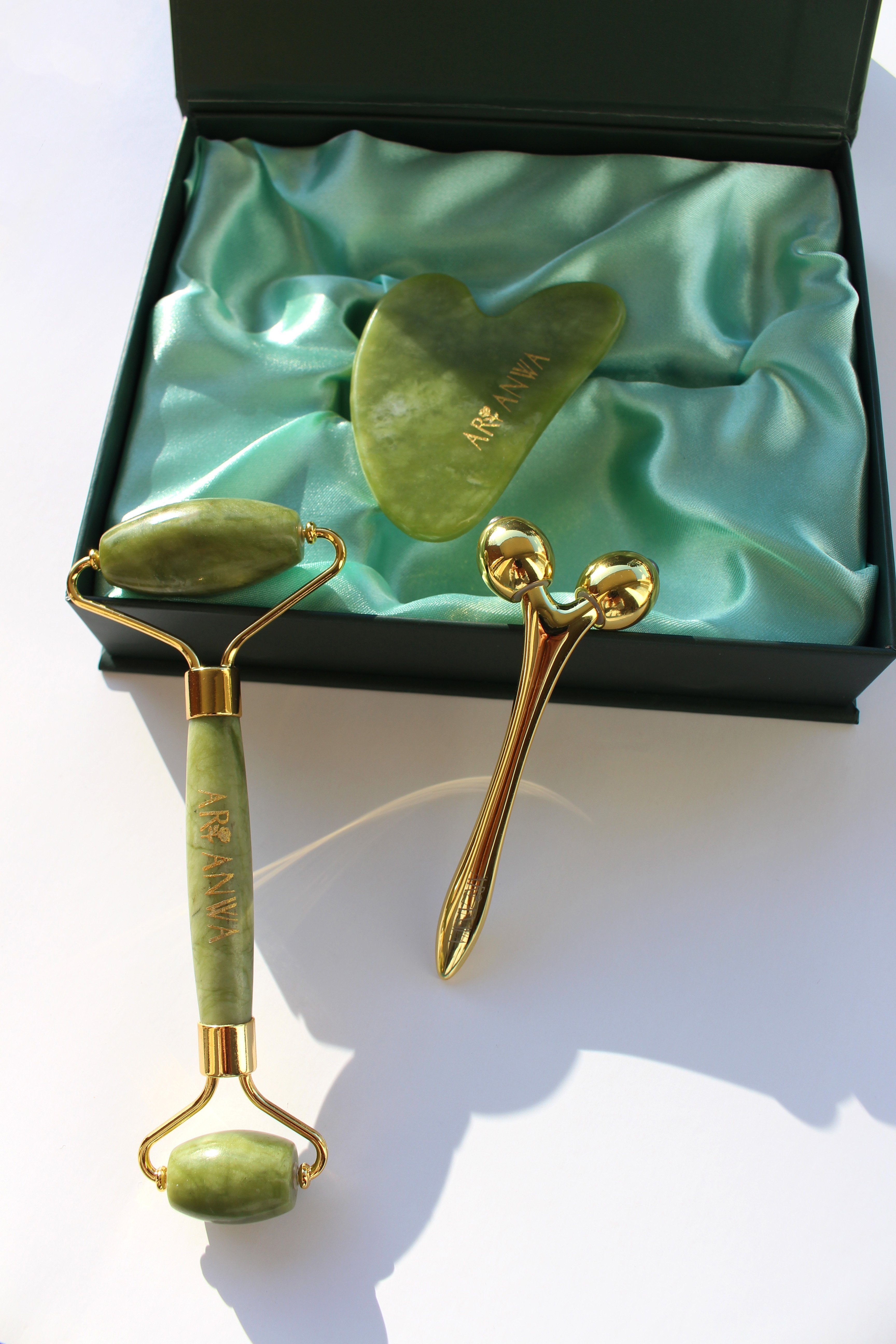 ARI ANWA Skincare Gesichtsmassagegerät The Glow Kit Jade – Face Yoga Set: Gua Sha, Jade Roller & 3D
