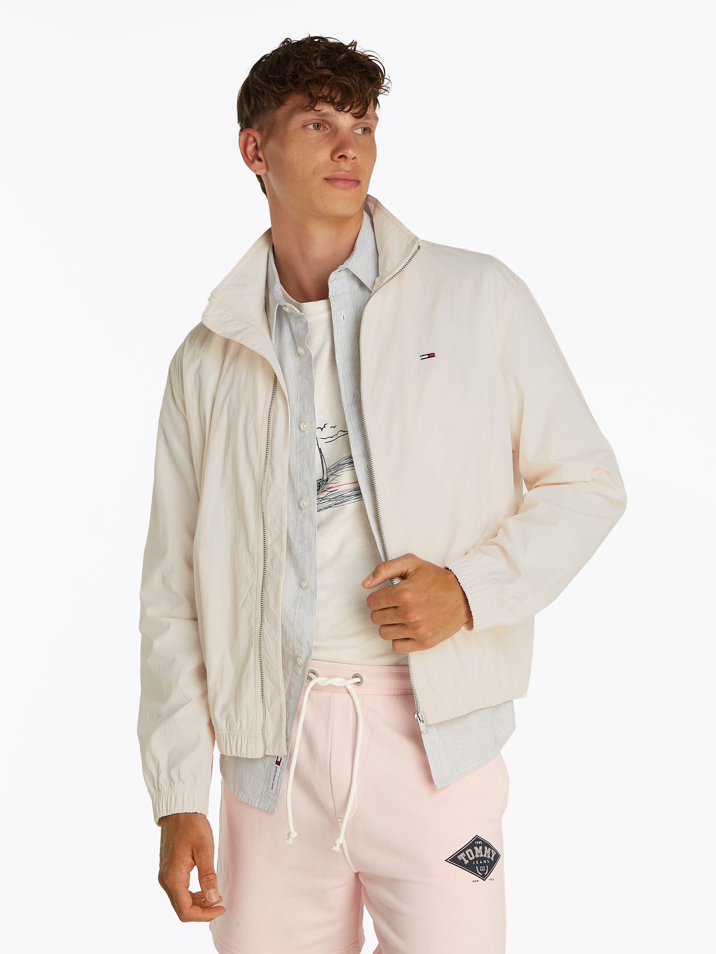 Tommy Jeans Bomberjacke TJM ESSENTIAL JACKET EXT mit Logostickerei