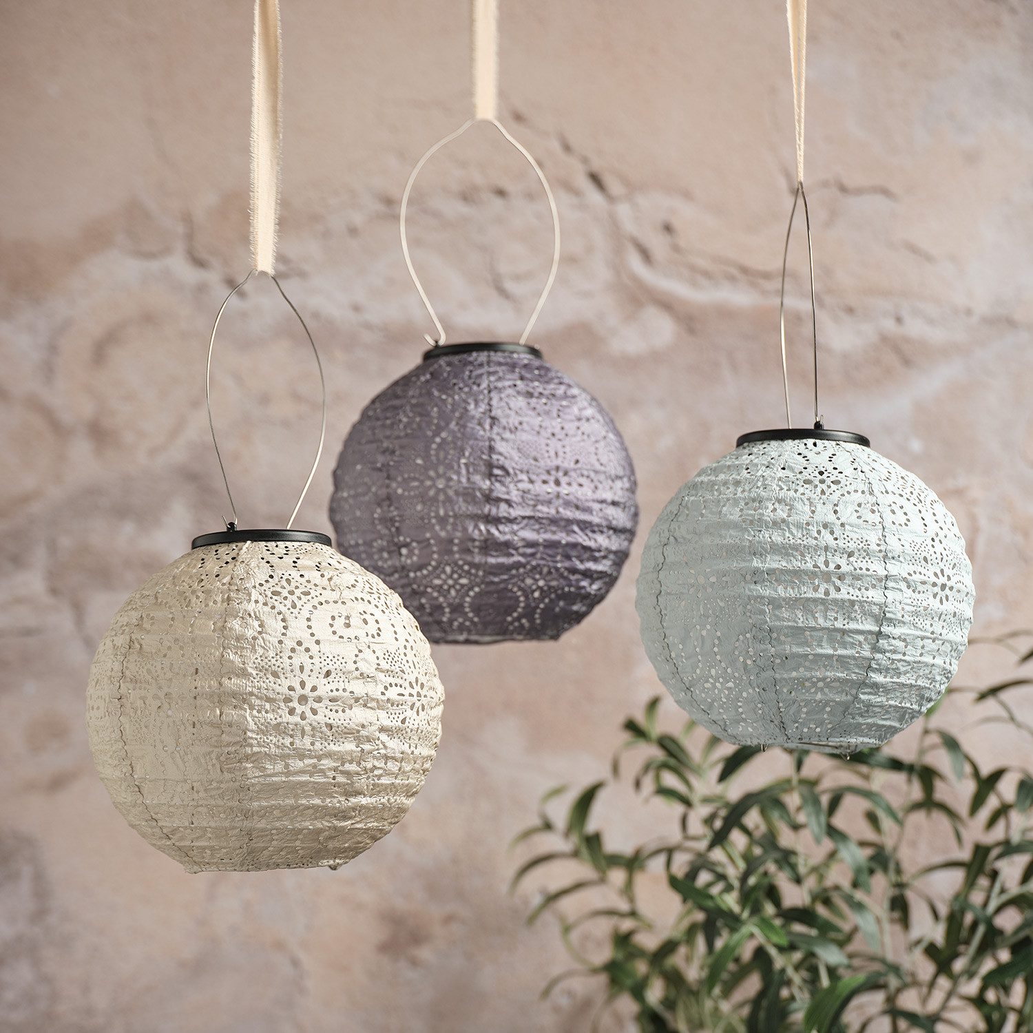 Lights4fun LED Laterne 3er Set Scandi Tyvek Solar-Lampions in Flieder, Blau & Cremeweiß