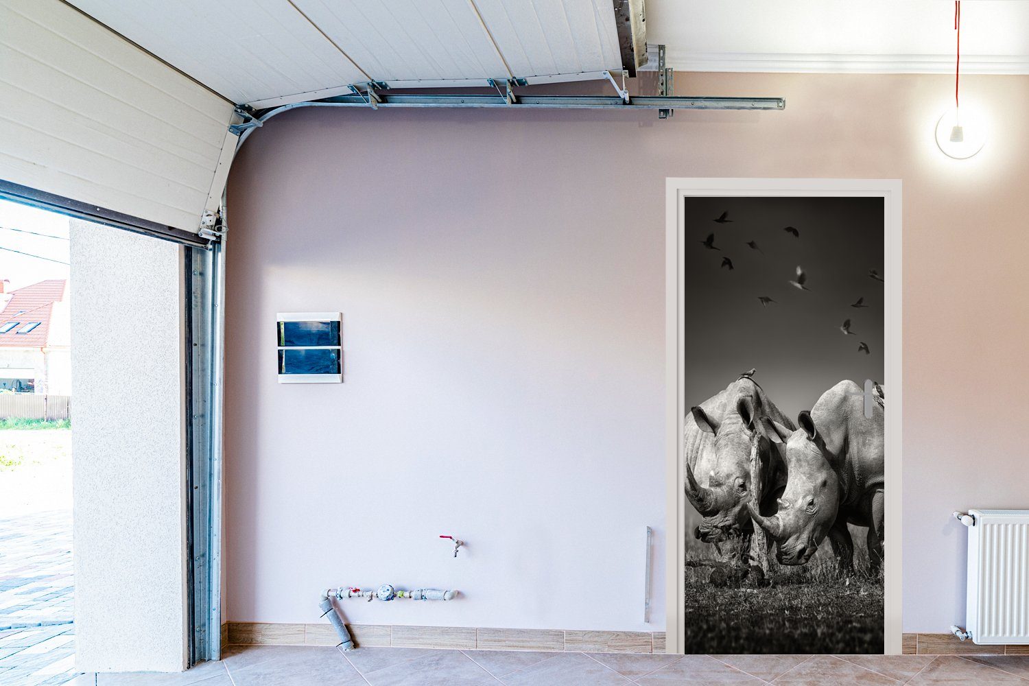 MuchoWow Türtapete Tiere Tür, Matt, für - 75x205 - bedruckt, Fototapete Nashorn Landschaft cm - Schwarz-Weiß, - (1 Türaufkleber, Vogel St)