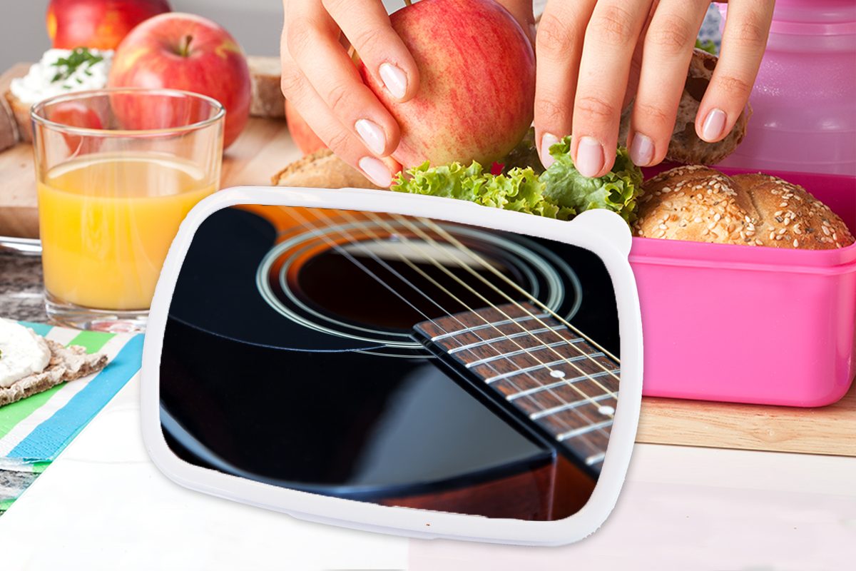 Kunststoff, rosa MuchoWow Lunchbox Snackbox, für Brotdose Akustikgitarre, Erwachsene, schwarze (2-tlg), und braune Schöne Mädchen, Kunststoff Kinder, Brotbox