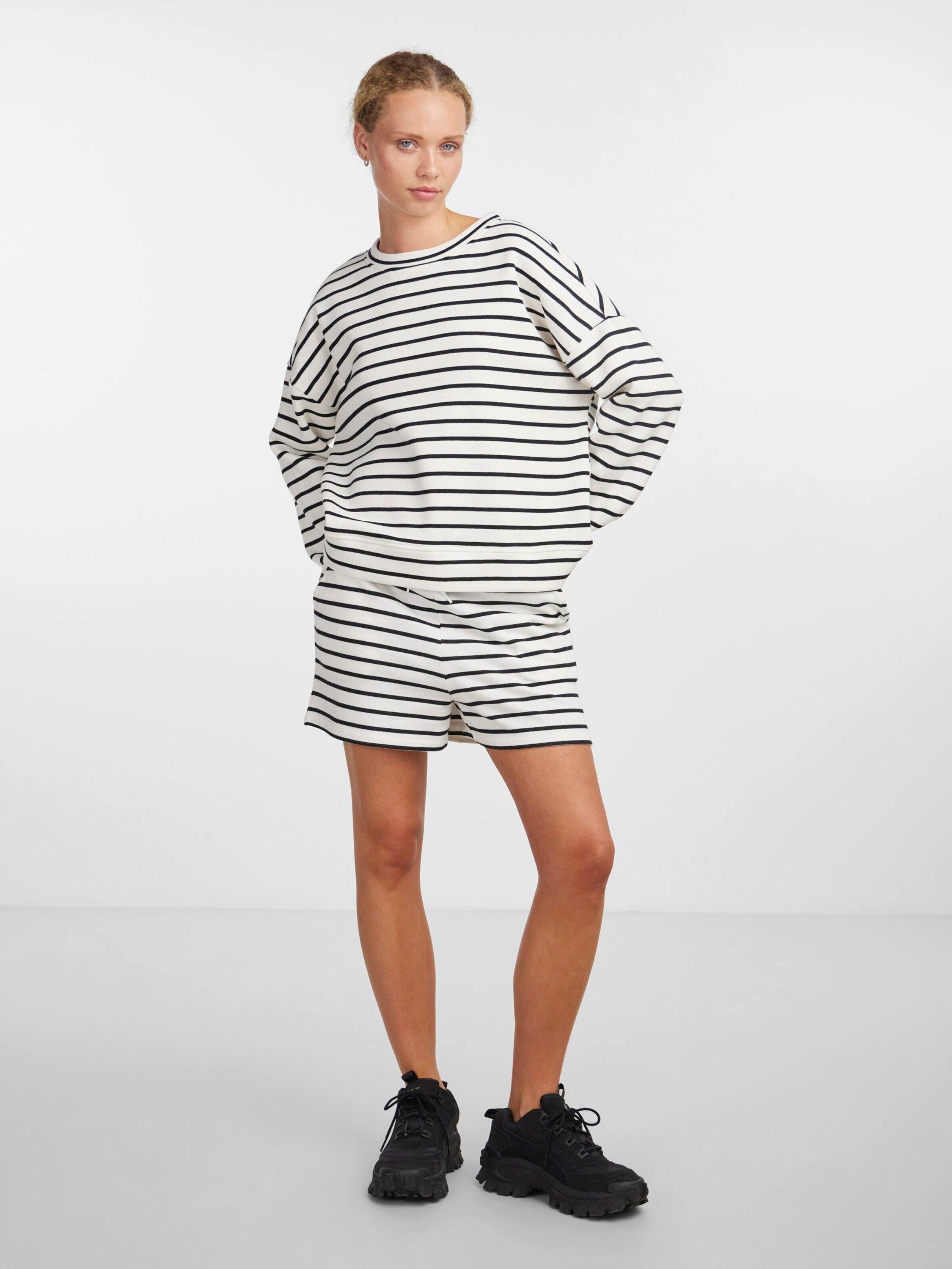 pieces Sweatshorts PCCHILLI SUMMER HW SHORTS günstig online kaufen
