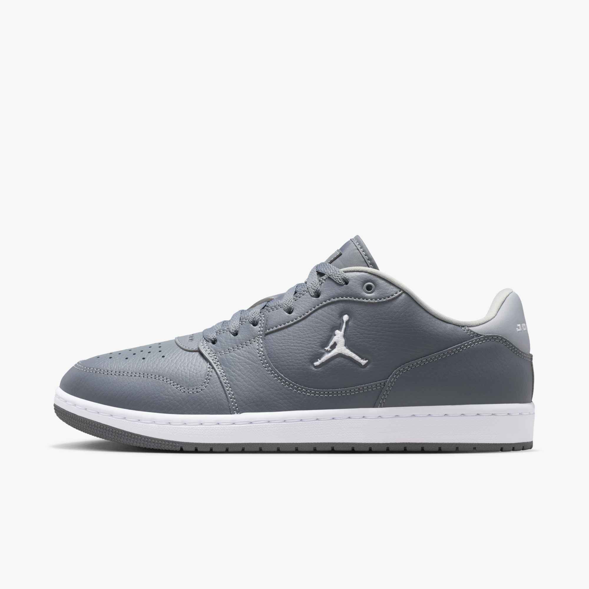 Jordan Jordan Court Connect Low Sneaker inspiriert vom Look des Air Jordan 1