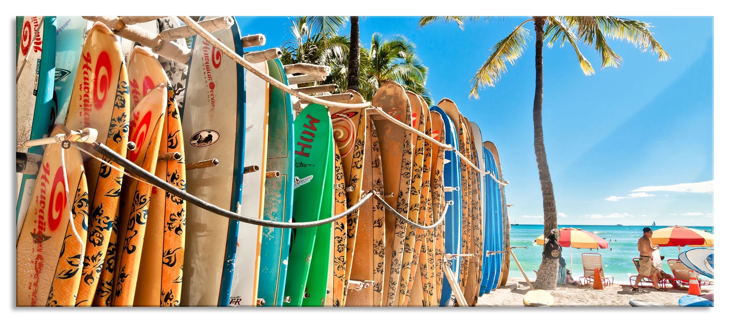 Glasbild Surfboards am Strand