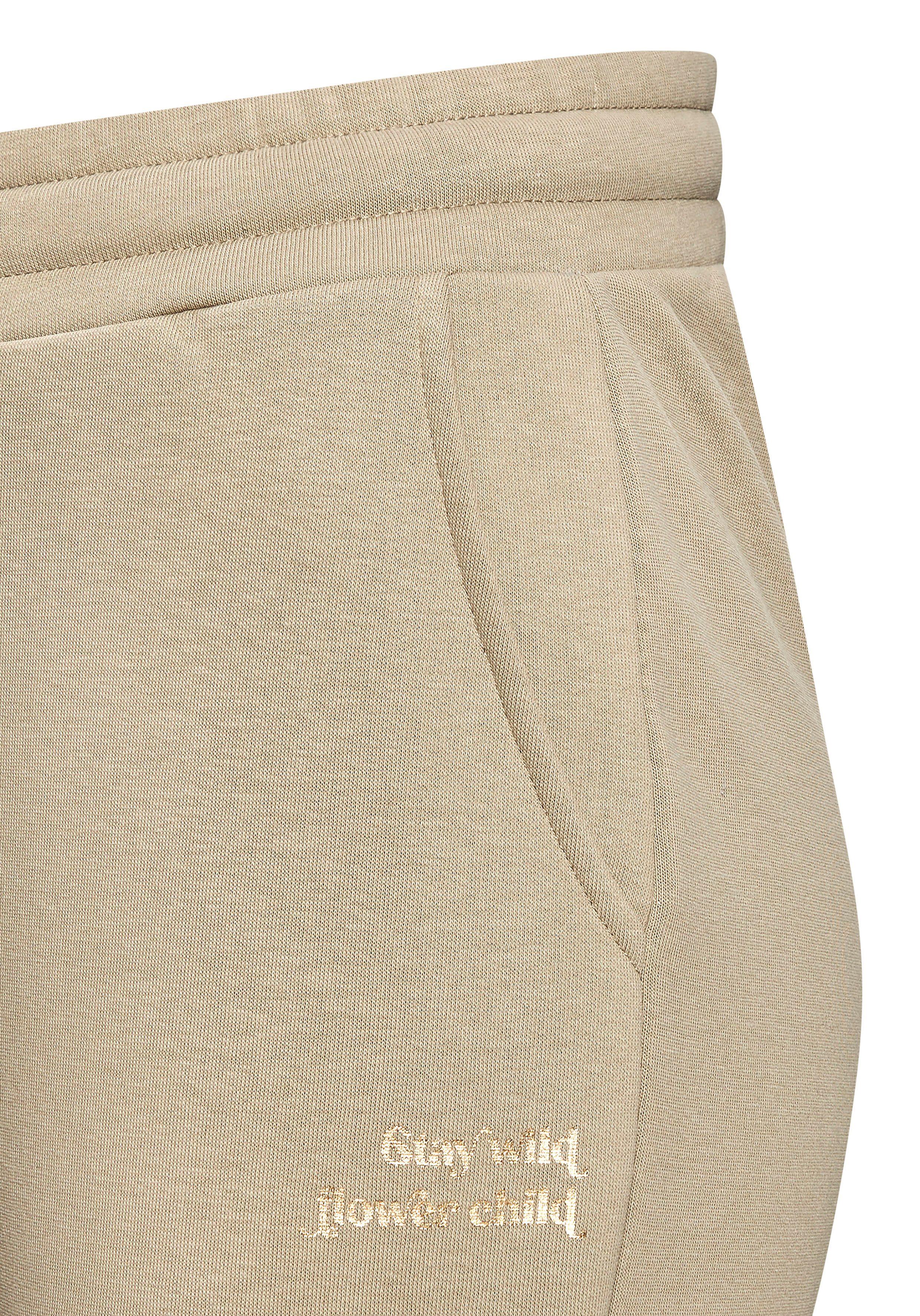 LASCANA Sweathose mit glänzenden Foliendruck, Loungewear – Bild 4 von 5