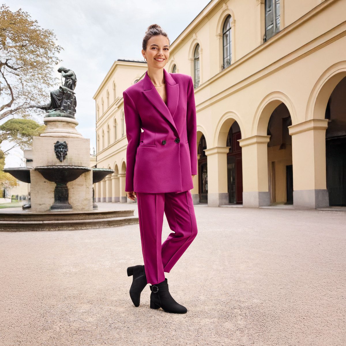 MARCO TOZZI Stiefelette Blockabsatz, Abendschuh, Festtagsschuh mit Zierschnalle