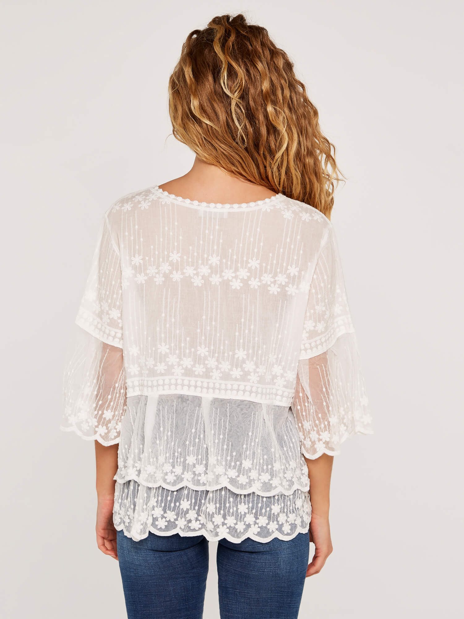 Apricot Blusentop Embroidered Cotton Mesh Top mit Stickerei