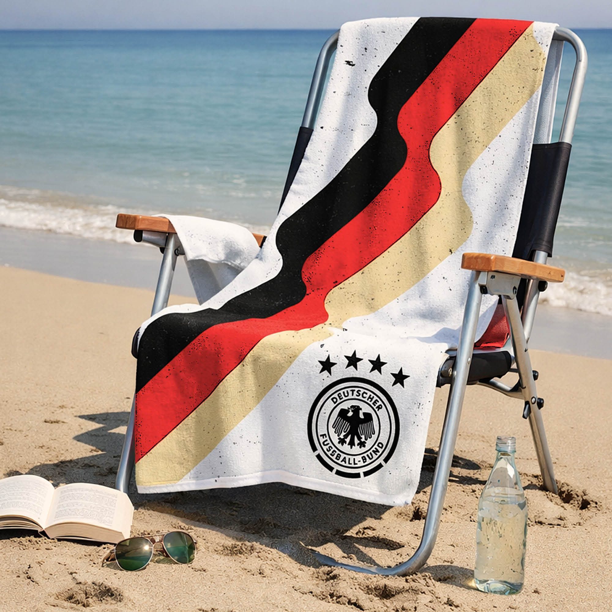 Deutscher Fußball-Bund Bettwäsche Strandtuch (einzeln) Fußball DFB offiziell, weiß, 75x150 cm, Baumwoll, Frotté, 1 teilig, für Pool, Spa und Zuhause