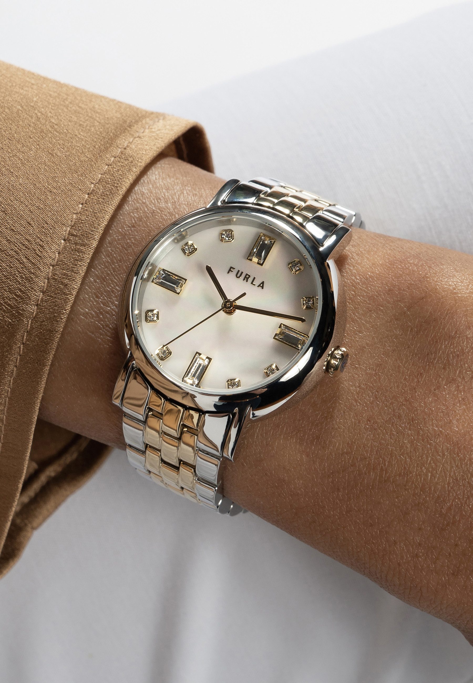 Furla Quarzuhr FURLA EASY SHAPE, (1-tlg), Analoge Uhr günstig online kaufen