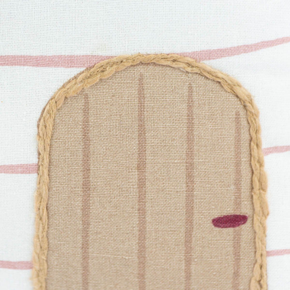 SCHÖNER LEBEN. Dekokissen Kinderkissen Baumwolle Haus 40x38cm rot rosa weiß aus