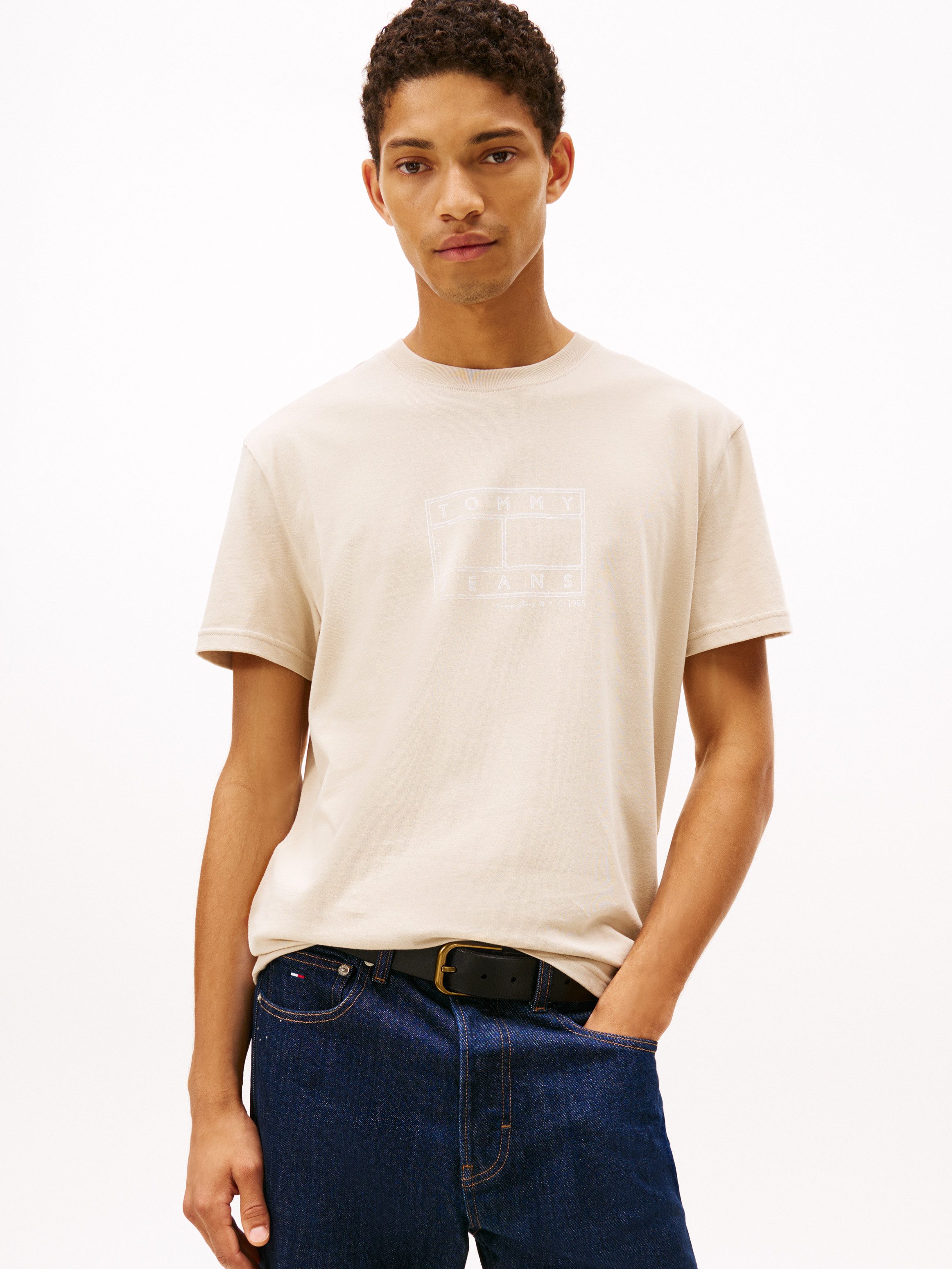 Tommy Jeans T-Shirt TJM CENTER FLAG mit Stempel-Logo, regular fit, Rundhals günstig online kaufen