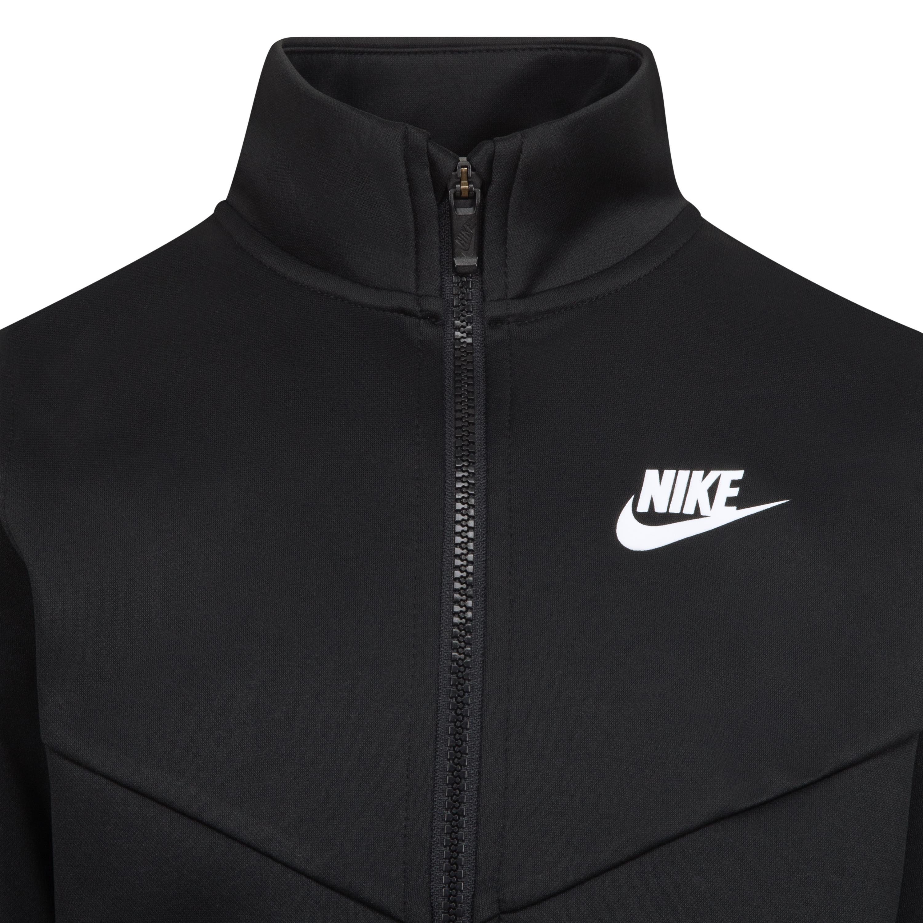 Nike Sportswear Jogginganzug LIFESTYLE ESSNETIALS, unifarbenes Design, mit reduzierter Optik
