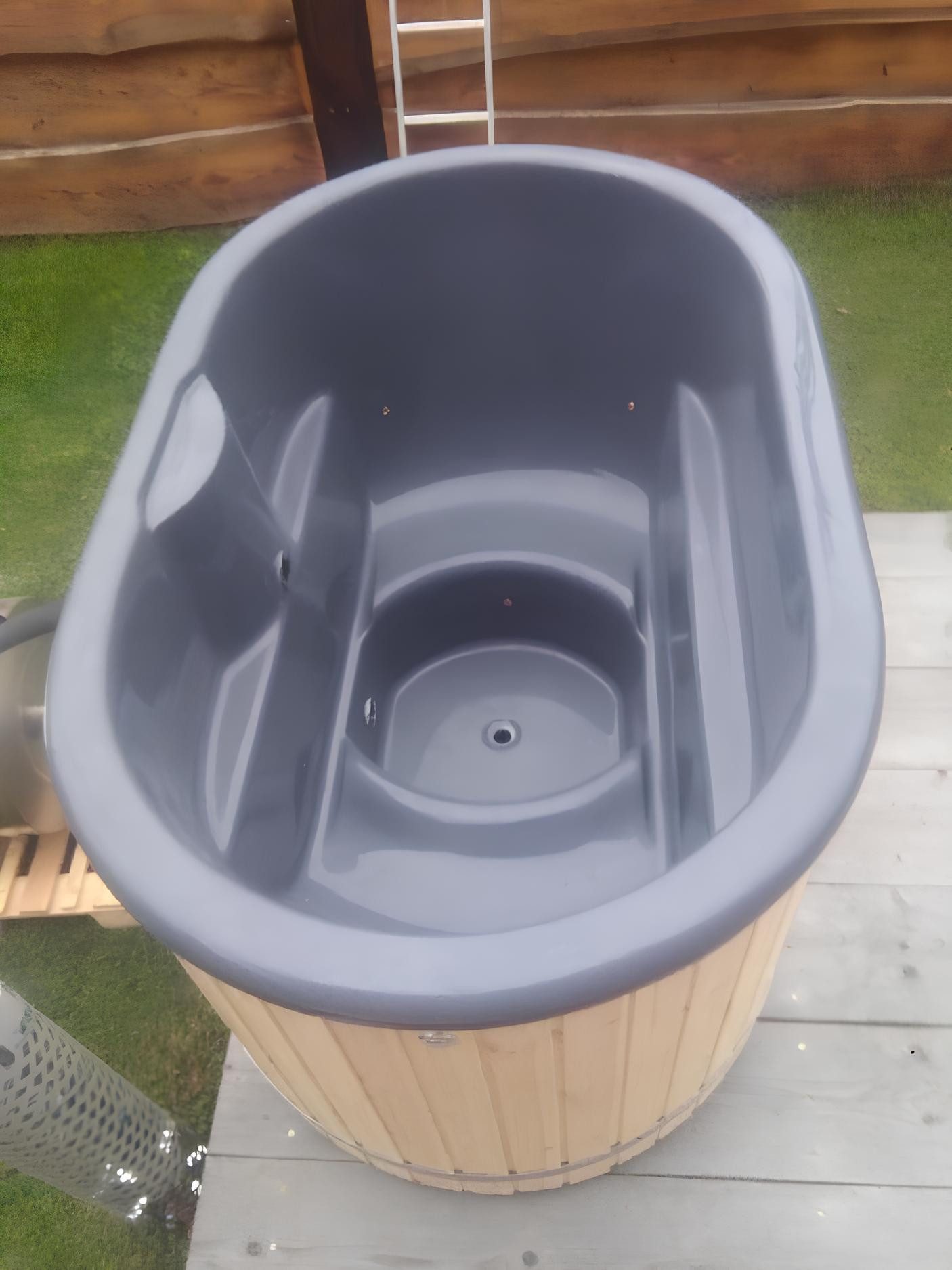 JVmoebel Whirlpool-Badewanne Whirlpool Pool Badefass Externer Bad Ofen Garten Fass Thermoholz Holz, Made in Europa
