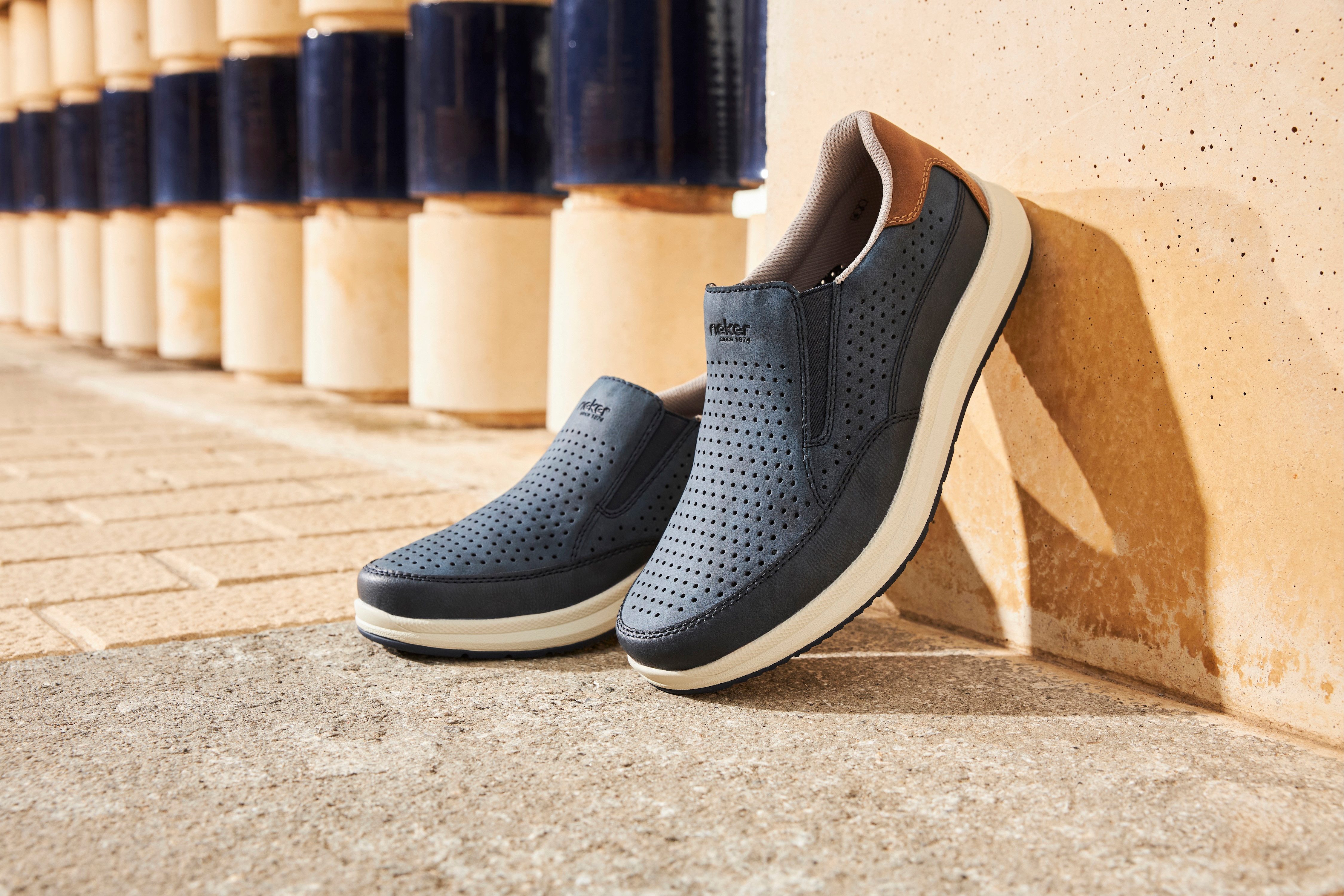 Rieker Slip-On Sneaker, Slipper, Schlupfschuh, Halbschuh mit seitlichen Str günstig online kaufen