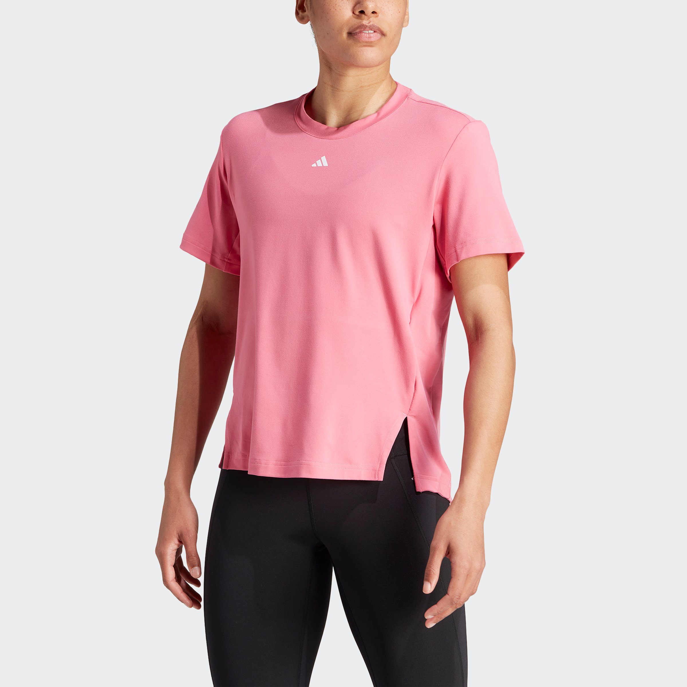 adidas / White T-Shirt VERSATILE Pink Fusion Performance