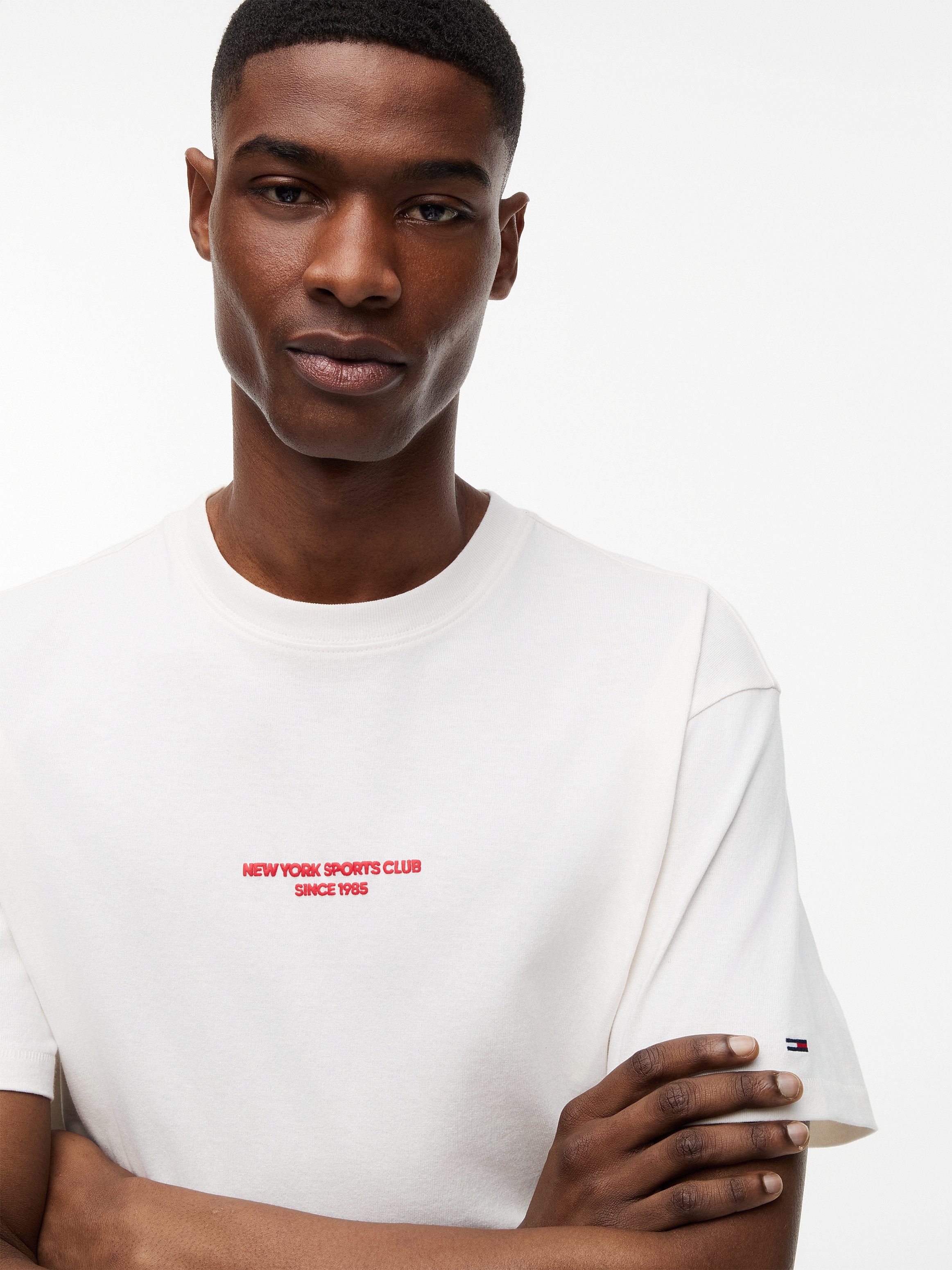 Tommy Jeans T-Shirt TJM RELAX FIT SAILBOAT aus Jersey mit Rückengrafik