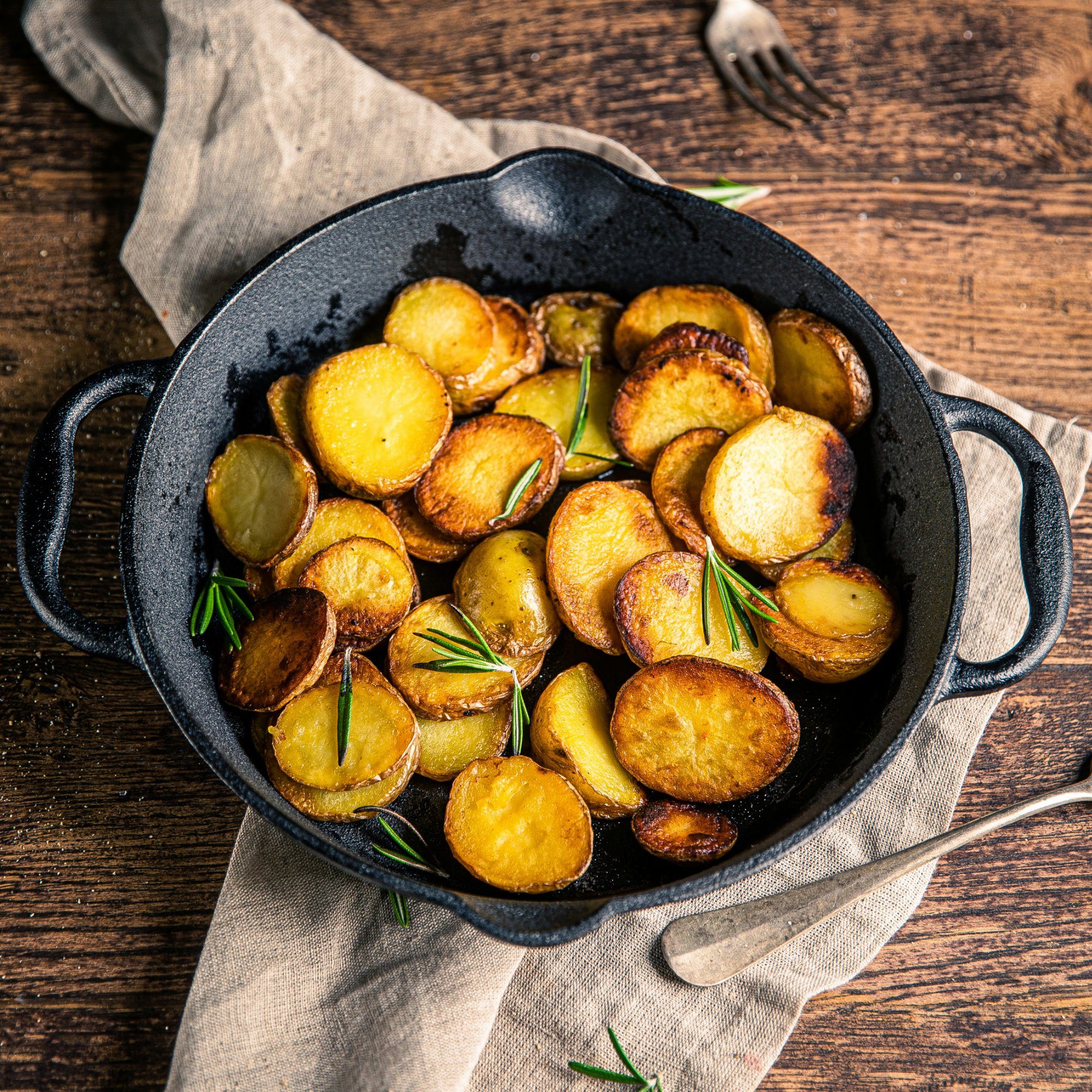 BBQ-Toro Grillpfanne Gusseisen Grillpfanne, Ø 25 cm, Servierpfanne aus Gusseisen, Grillzube, Gusseisen