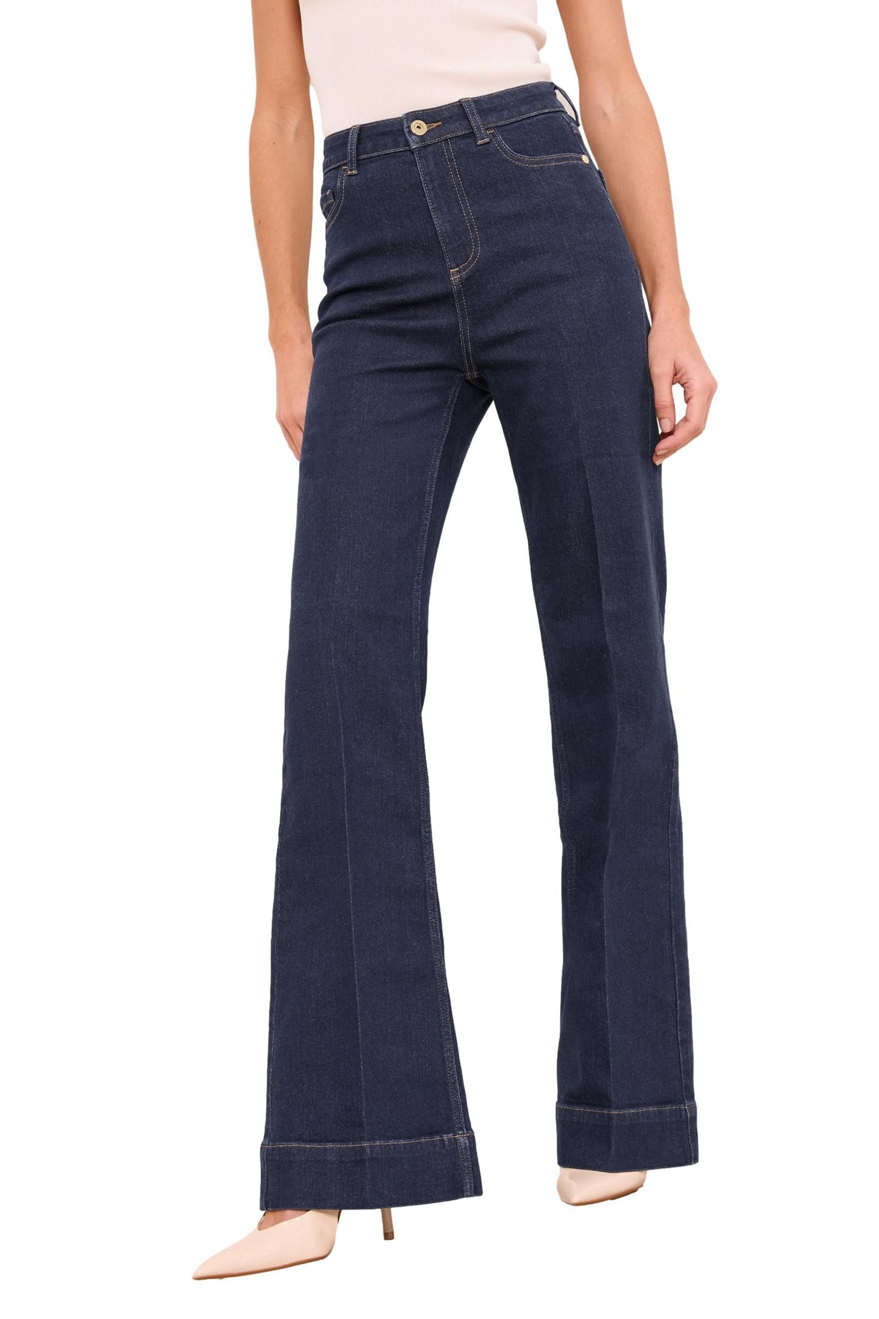 Slim-fit-Jeans Lipsy Slim Fit Hochbund-Schlagjeans, Kurzgröße