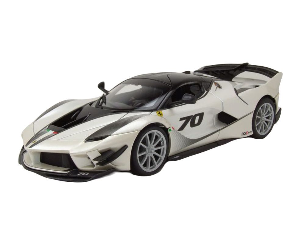 Bburago Modellauto Ferrari FXX K Evo #70 perlmutt metallic schwarz, Maßstab 1:18