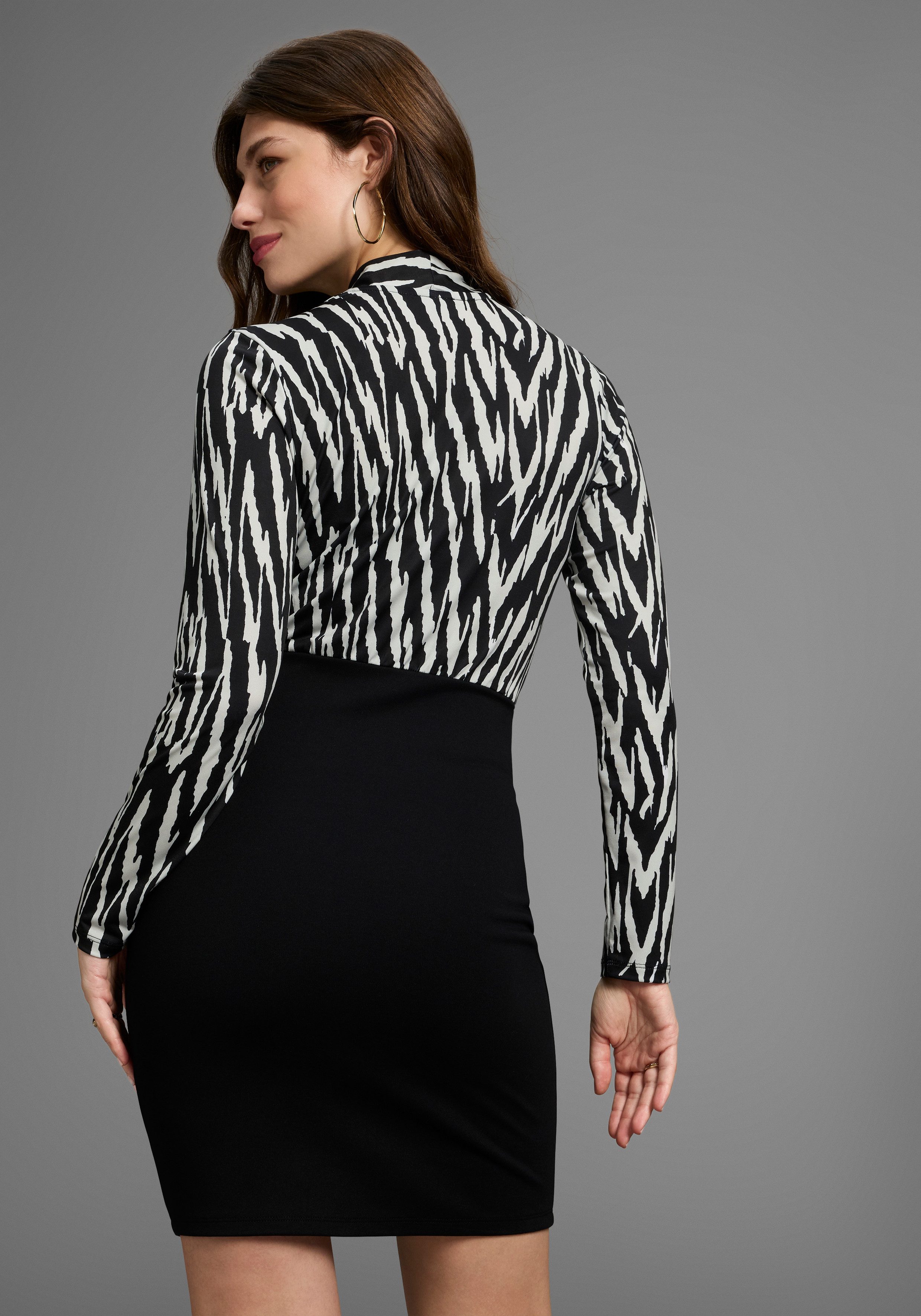 Bruno Banani Jerseykleid mit eleganter Wickeloptik günstig online kaufen