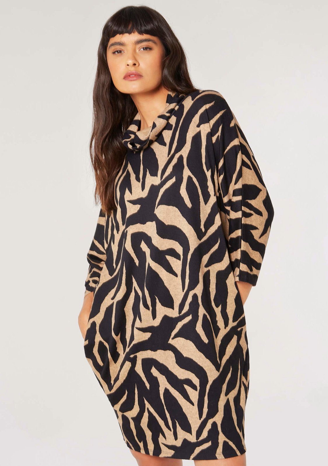 mehrfarbig Dress Animalprint mit Cocoon (1-tlg) Apricot stone Zebra Neck Strickkleid High