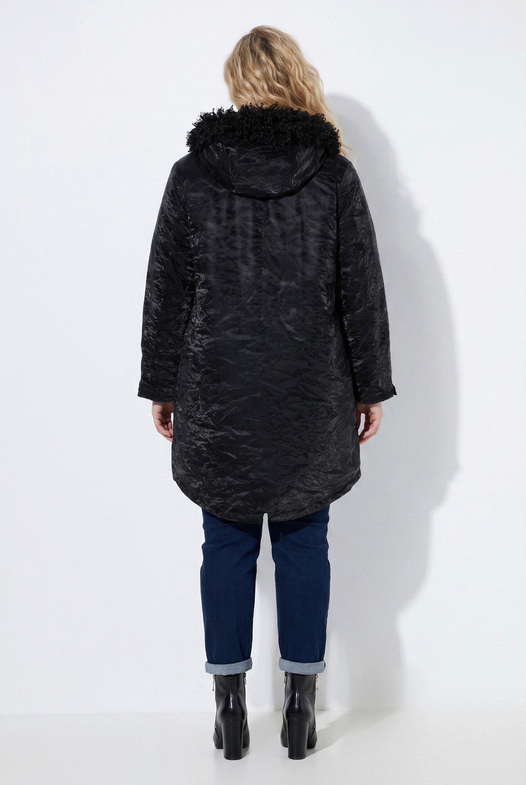 Ulla Popken Wintermantel Shiny-Jacke wasserabweisend winddicht Kapuze – Bild 3 von 4