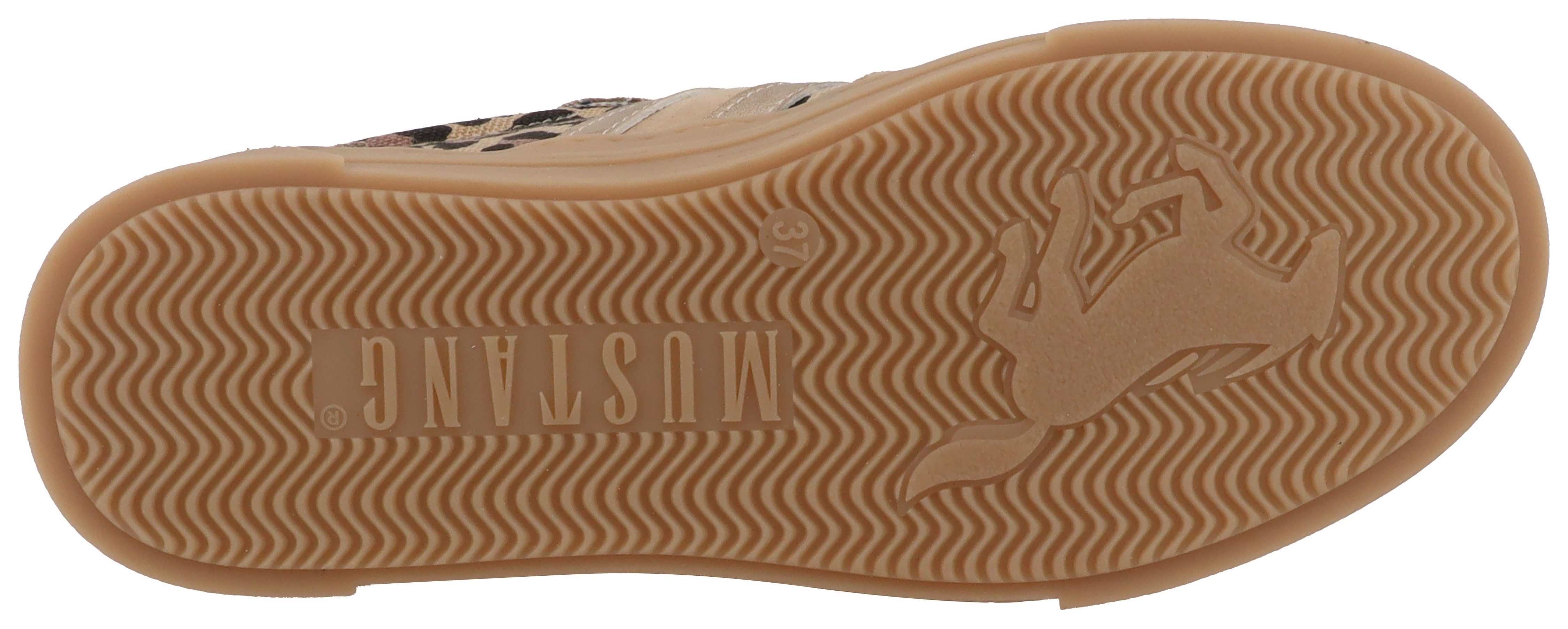 Mustang Shoes Rhonda Plateausneaker Freizeitschuh, Halbschuh, Schnürschuh mit modischen Kontrastbesätzen