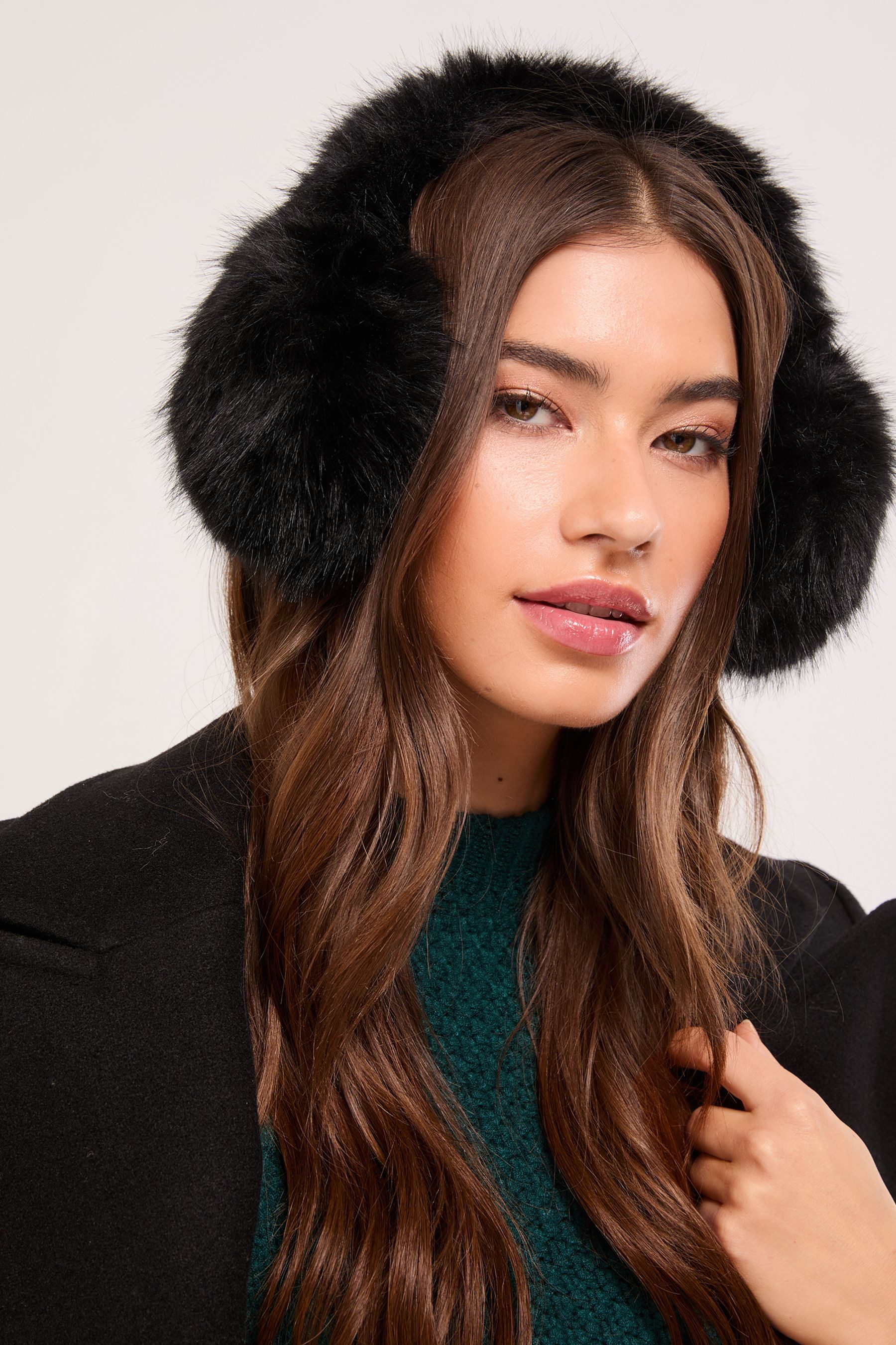 LIPSY Ohrenwärmer Lipsy Kuschelige Ohrenschützer aus Kunstfell (1-St)