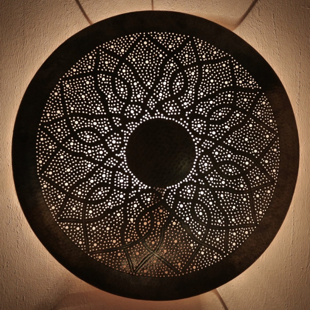 l-artisan Wandleuchte, Marokkanische Rund Wandlampe aus Antik Messing DORA ZWAK, ohne Leuchtmittel, Handgefertigt In Retro style