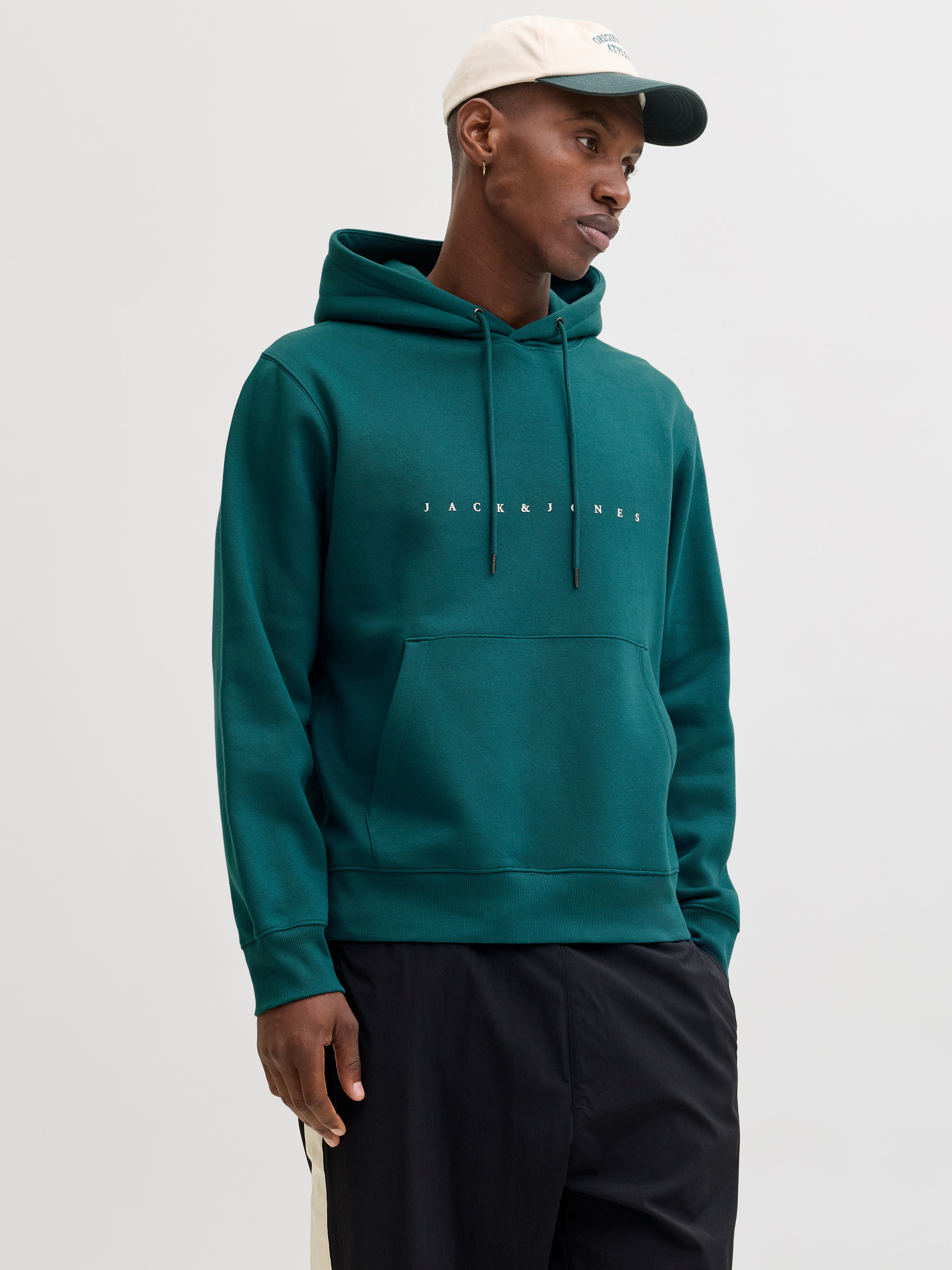 Jack & Jones Kapuzensweatshirt JJESTAR mit 3D-Print und Kapuze für vielseitige Anlässe Baumwollmischung, relaxed fit