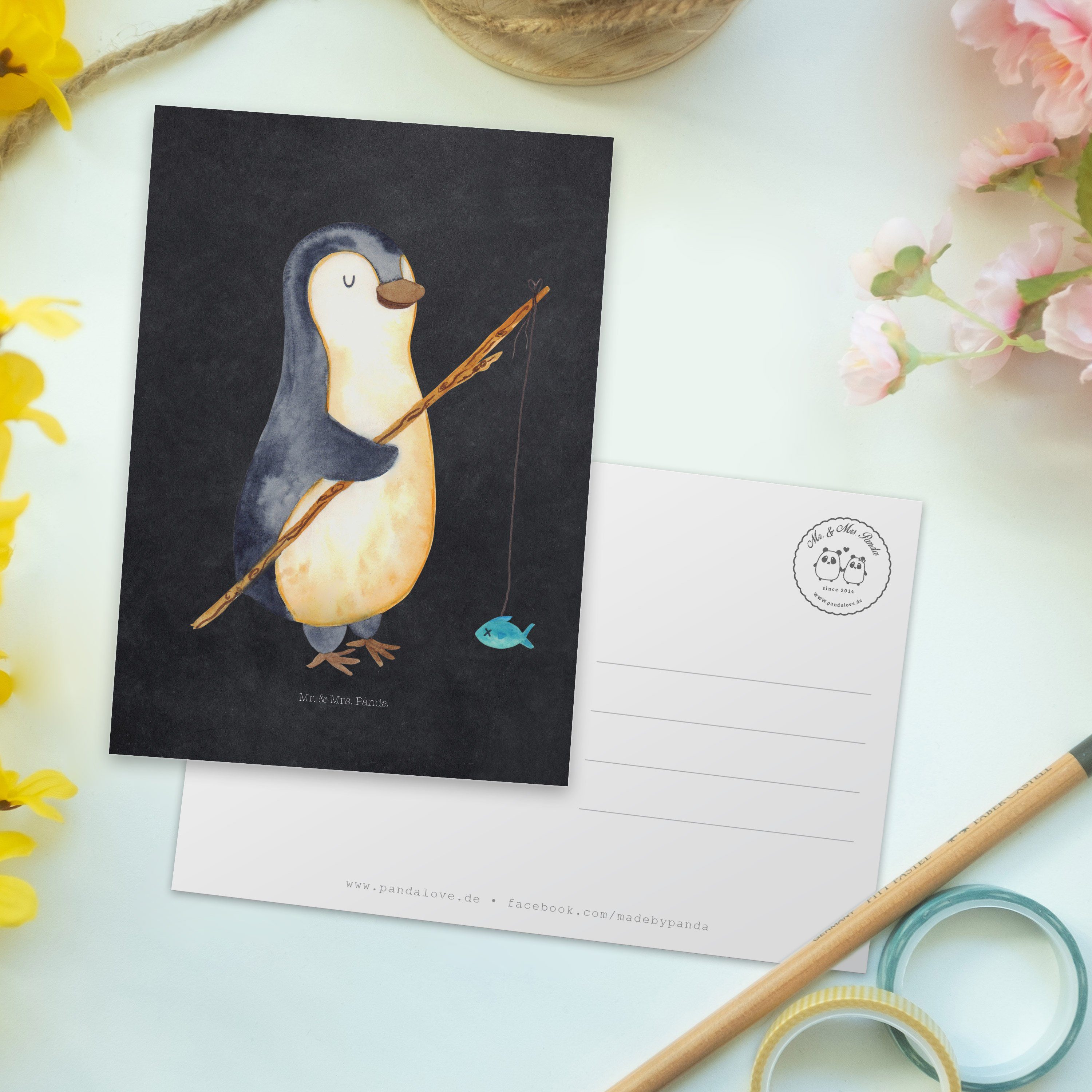 Mr. & Pinguin Mrs. - Wo Ansichtskarte, Kreidetafel Geschenk, Panda - Angler Postkarte verträumt