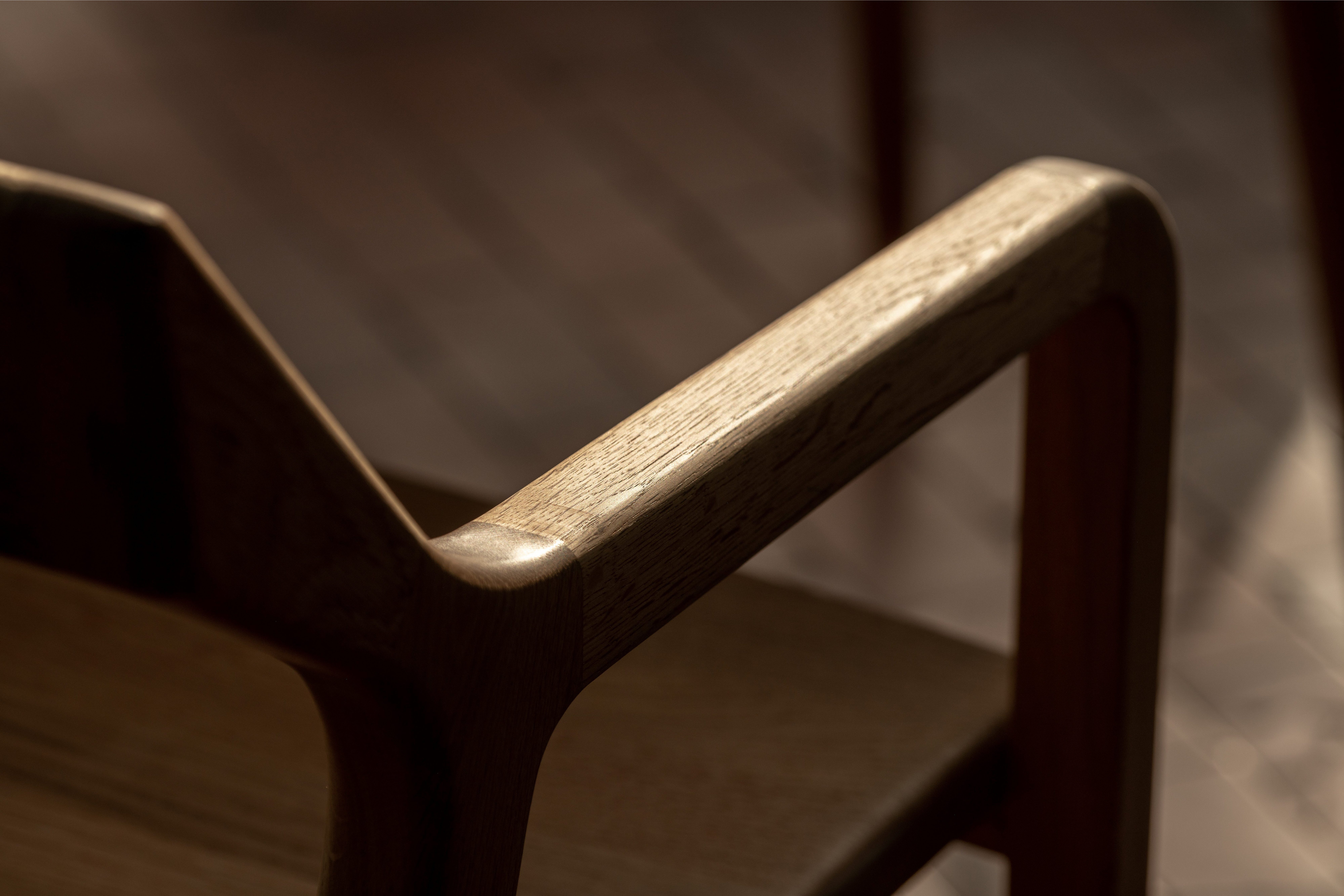 Mobello Stuhl Zeitloser Massiv Holz Designerstuhl, günstig online kaufen