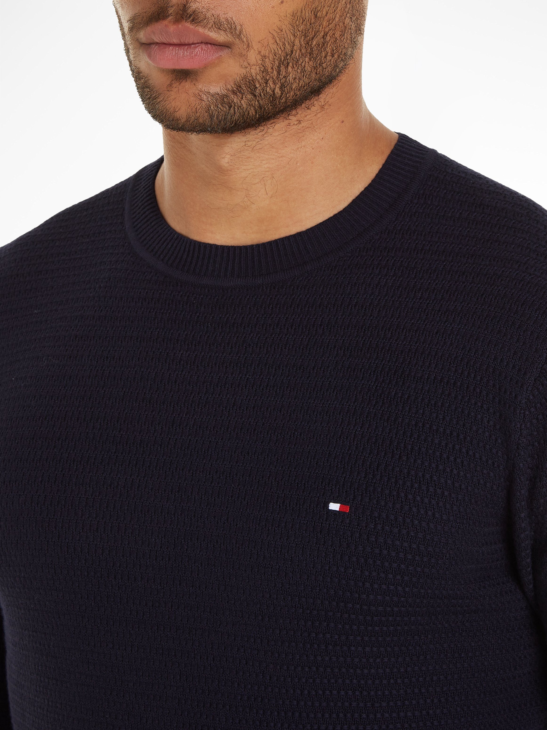 NECK Strukturmuster kleinem Sky STRUCTURE mit Rundhalspullover Desert INTERLACED Hilfiger Tommy CREW