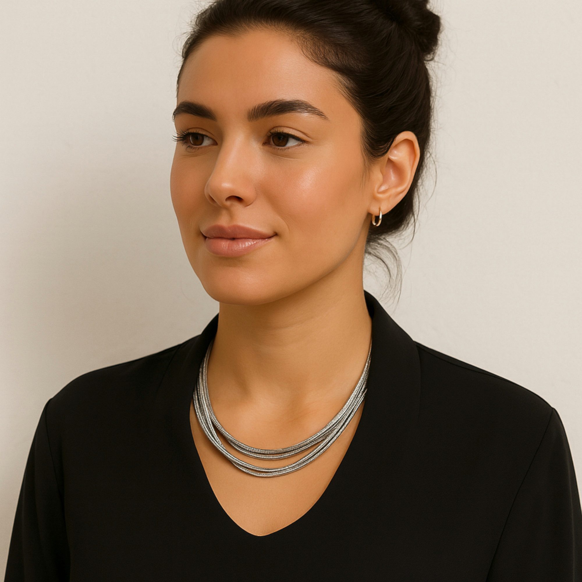 Ella Jonte Choker, kurze Halskette silber, Stylische Schlangenkette für moderne Looks