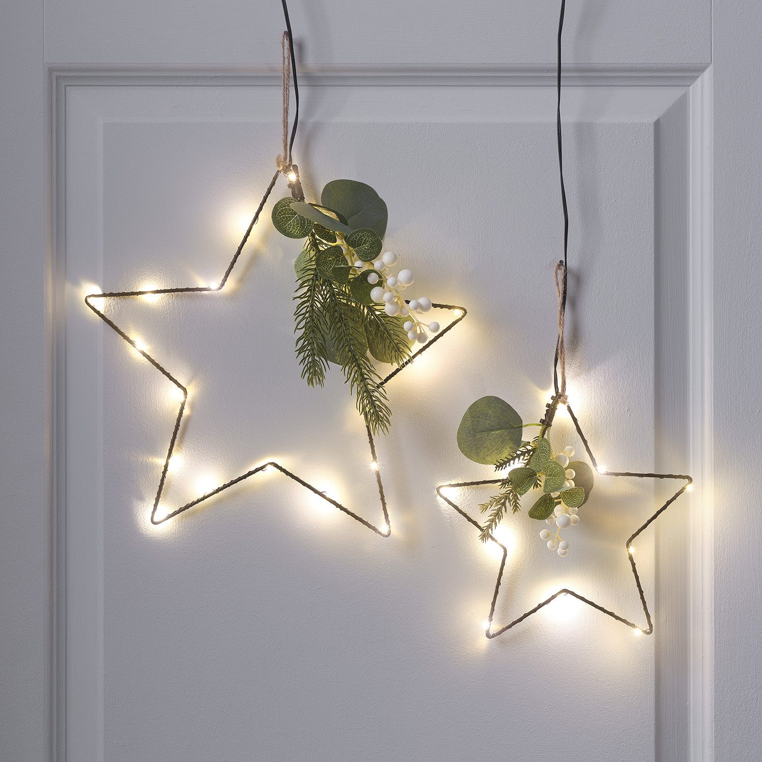 Lights4fun LED Dekolicht 2er Set LED-Sterne mit Blättern zum Aufhängen