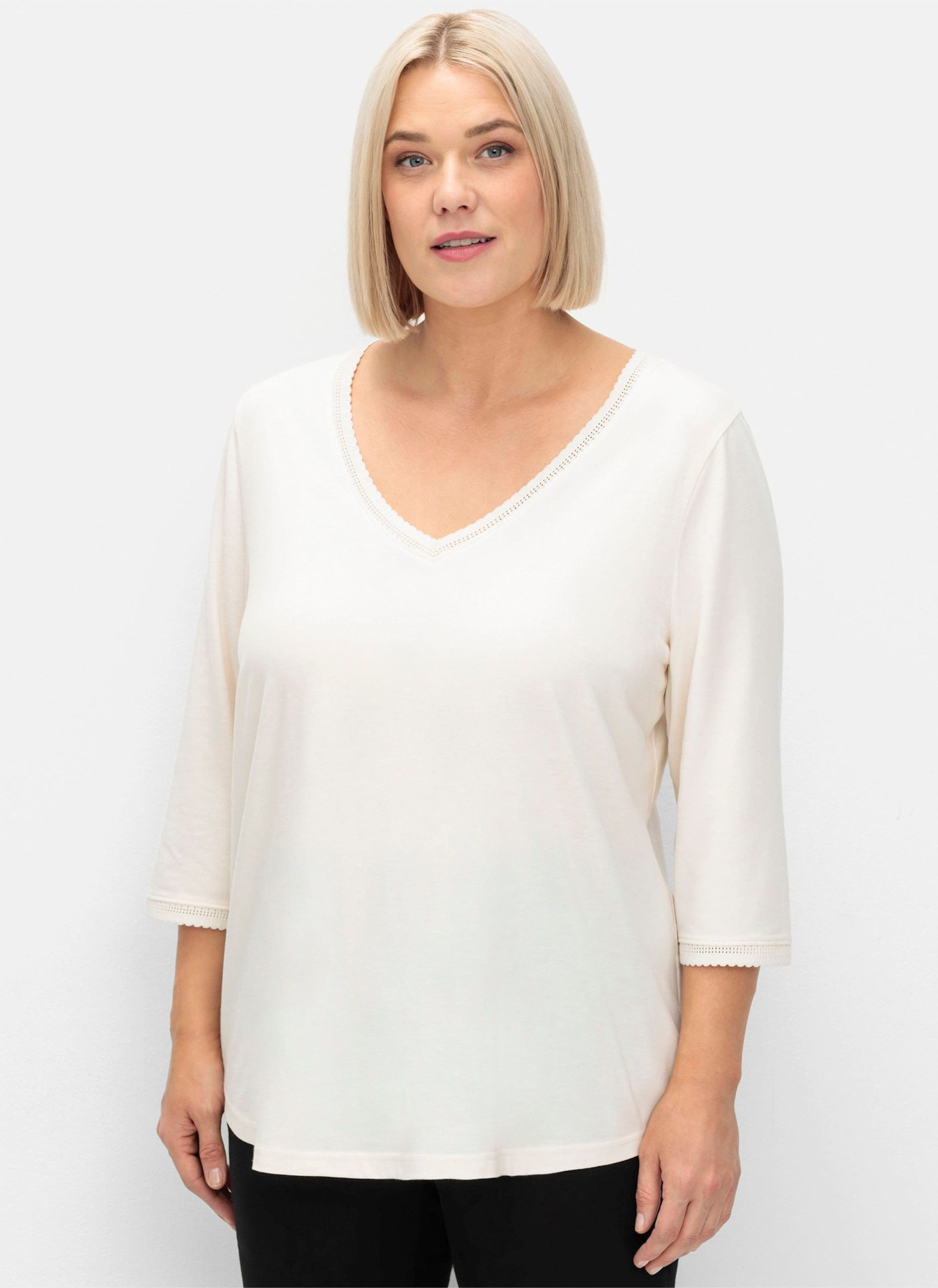 Sheego T-Shirt 3/4-Arm-Shirt 3/4-Arm mit Bogenkante, in leichter A-Linie