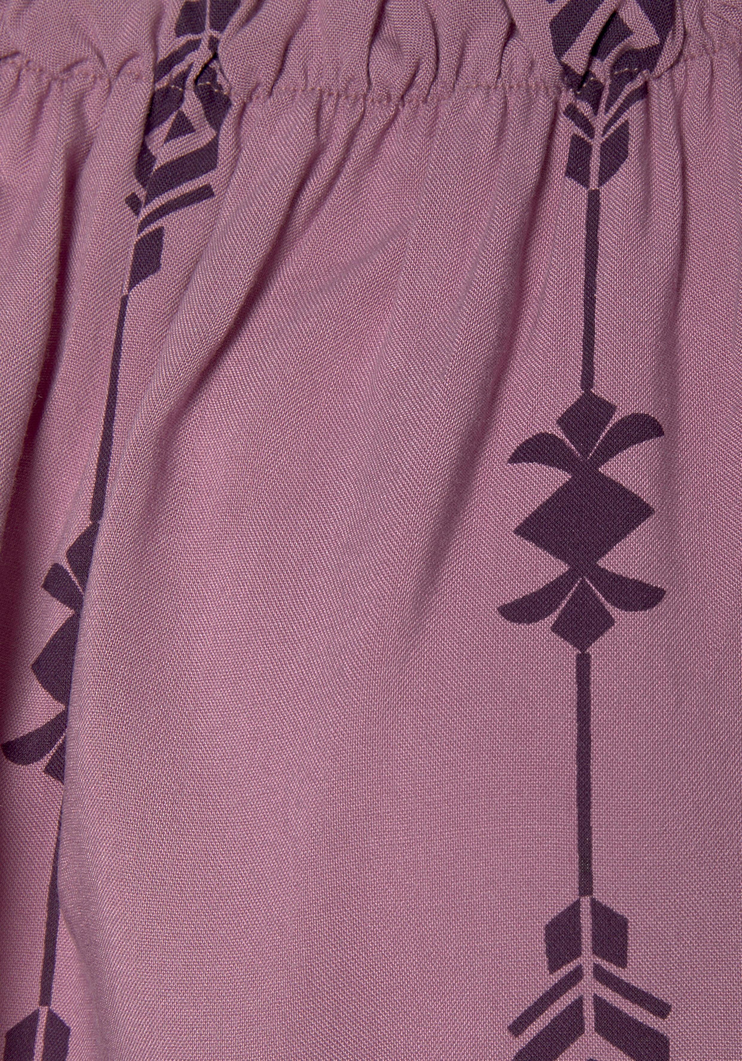 LASCANA Carmenbluse mit Ethnodruck aus gewebter Viskose schulterfreie Damenbluse, Volantbluse, Blusenshirt mit 3/4-Ärmeln – Bild 4 von 5