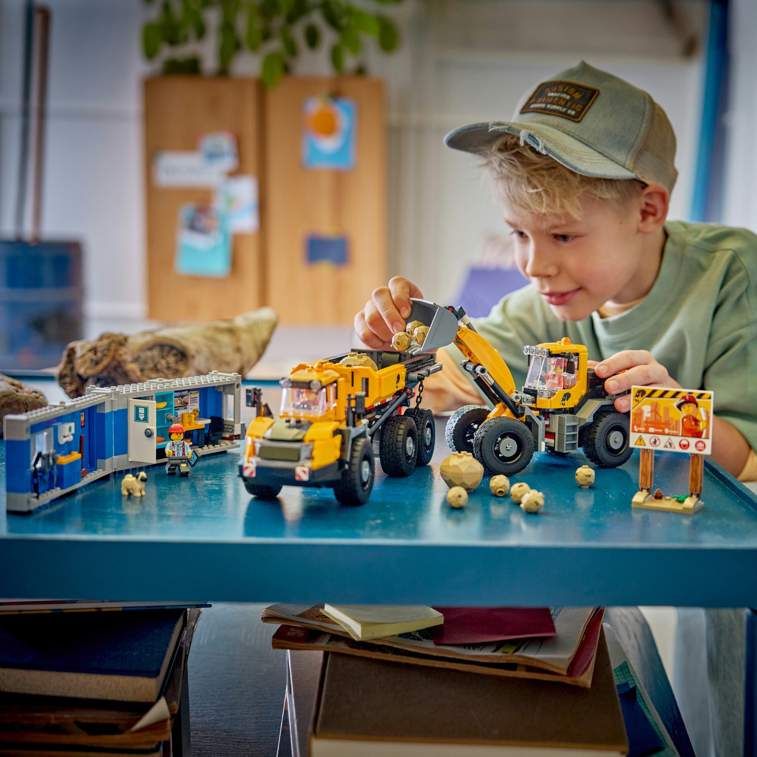 LEGO® Kipplaster und Schaufellader (60494), LEGO City Konstruktionsspielsteine, (1132 St), Made in Europe