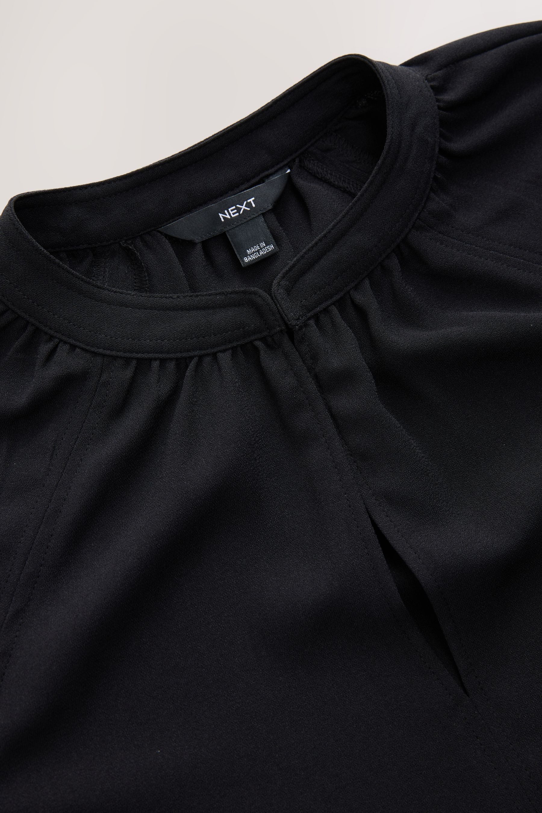 Next Langarmbluse Langärmelige Bluse mit V-Ausschnitt günstig online kaufen