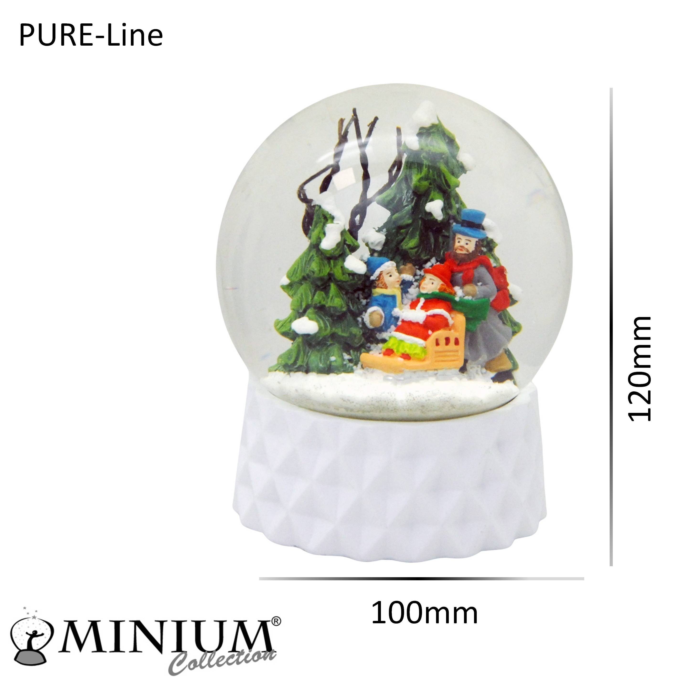 MINIUM-Collection 10 kubisch weiß Schneekugel cm im auf Sockel Familie Winterwald "PURE-Line"