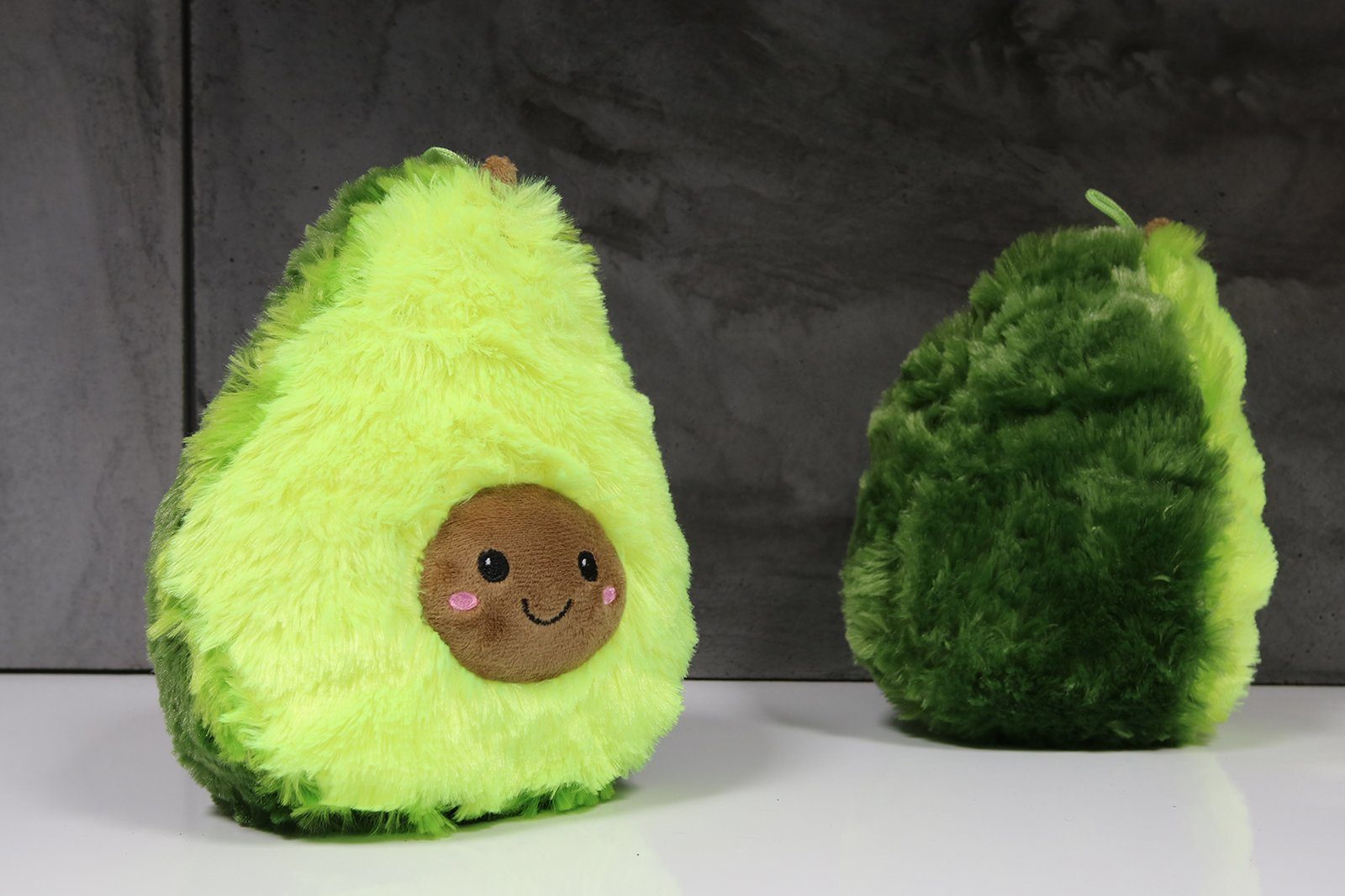 soma Kuscheltier süße Avocado 30 cm Lebensmittel Früchte grün Gesicht (1-St), Super weicher Plüsch Stofftier Kuscheltier für Kinder zum spielen