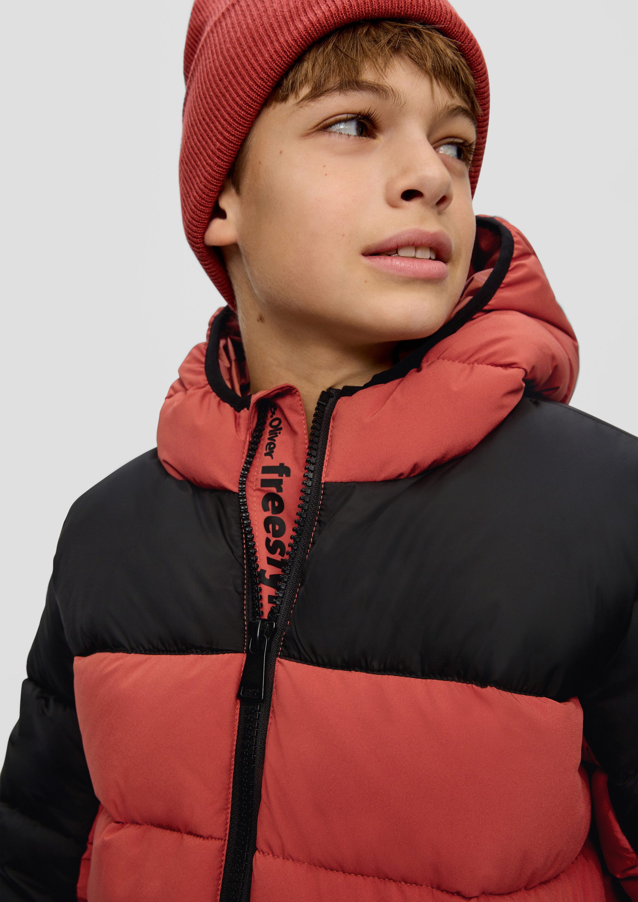 s.Oliver Winterjacke Outdoor-Jacke Steppjacke in Colour-Blocking-Optik und Fleecefutter