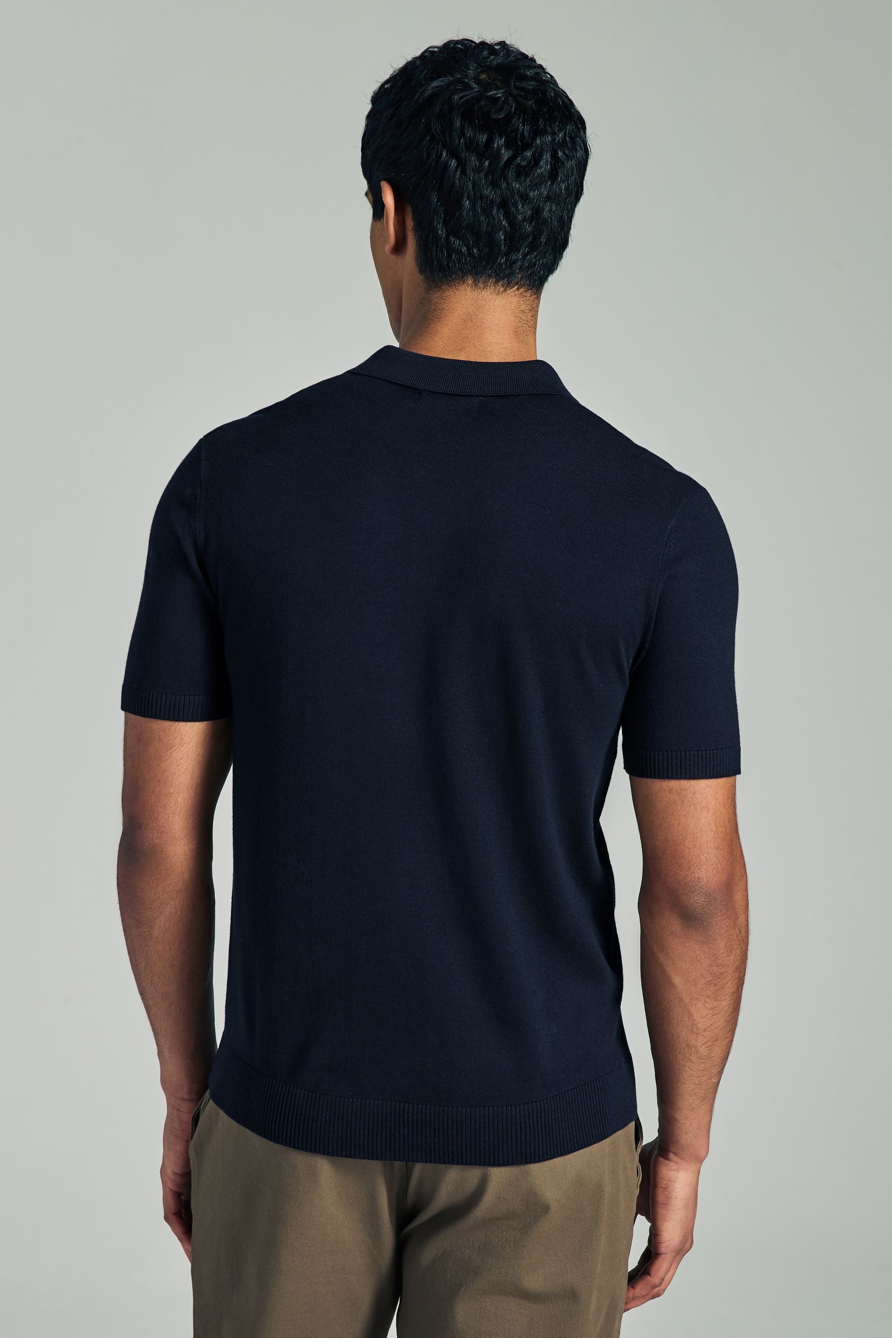 Next Poloshirt Kurzärmeliges Strick-Polohemd im Regular Fit (1-tlg) günstig online kaufen