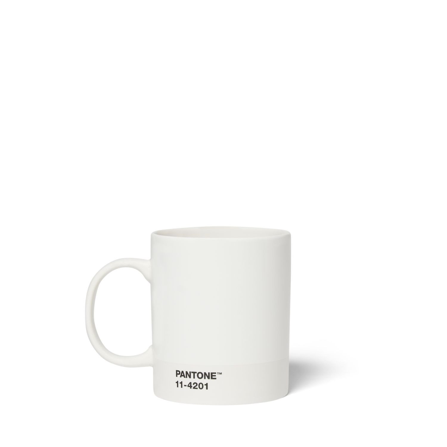 Pantone Universe Becher COY 2026 Cloud Dancer 11-4201, 1-tlg., Porzellan