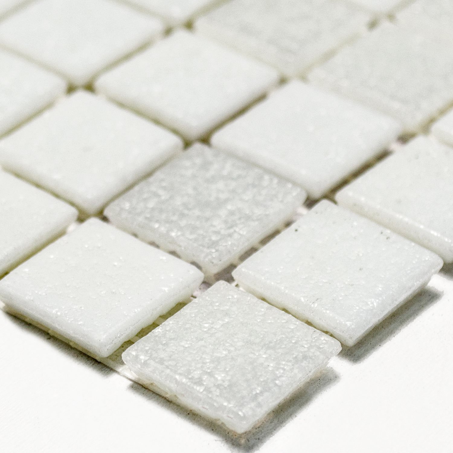 Mosafil Mosaikfliesen Glasmosaik Fliesen Weiss Mix, Glas 32.700x30.500, weiß-grau, Verlegefertig auf ein Netz geklebt - Frostsicher - Wasserfest