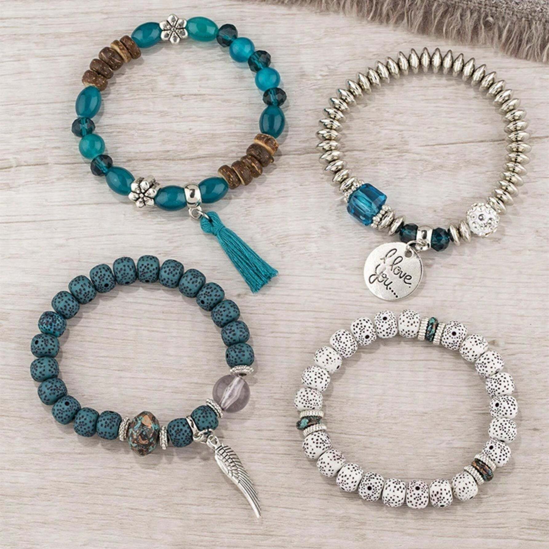 The Beauty House Armband Set Boho Armband Damen Set – 5-teilige Perlenarmbänder, in Türkis & Silber mit Anhängern, elastisch & stilvoll – Bild 3 von 4