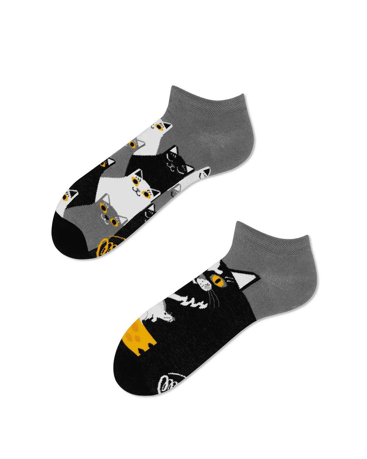 Many Mornings Sneakersocken Many Mornings Sneaker Black Cat (1 Paar, 1-Paar, 1 Paar) immer ein dismatching Paar