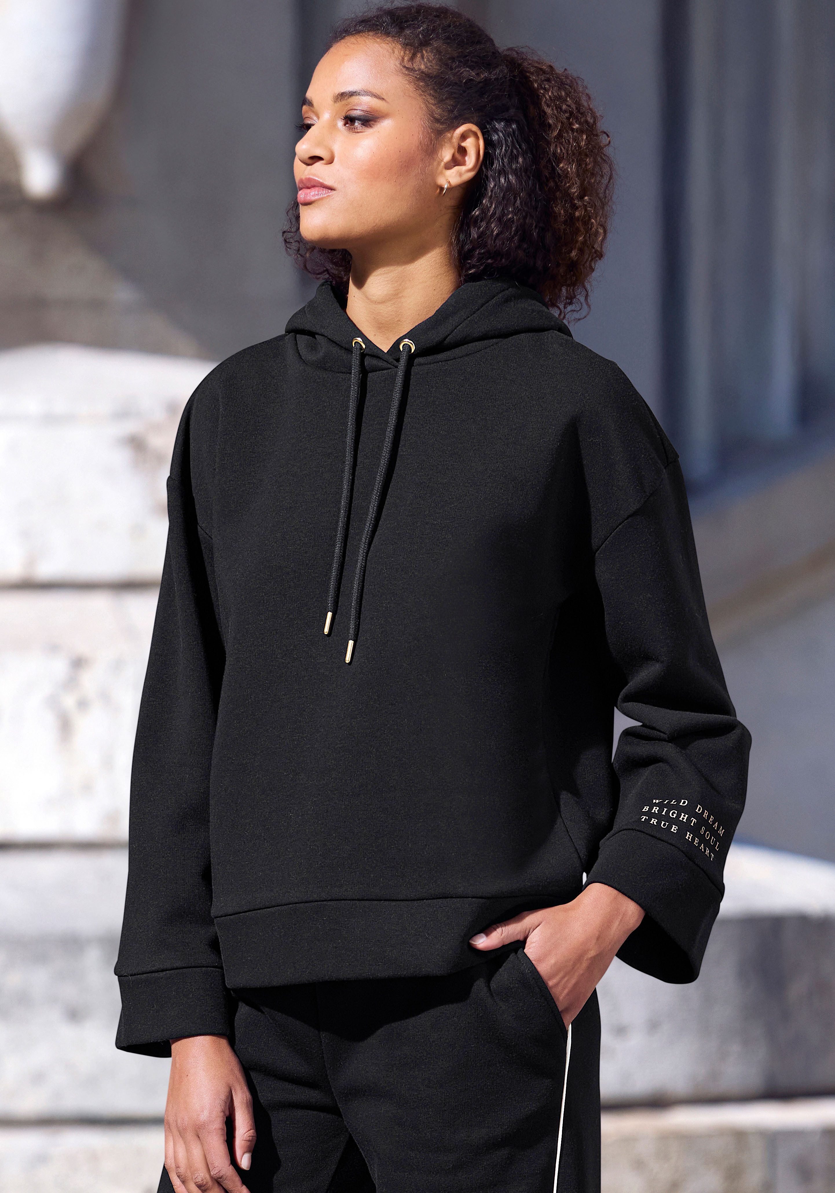 Buffalo Hoodie - Sweater mit Kapuze mit weiten Ärmel und überschnittenen Schultern, Loungewear