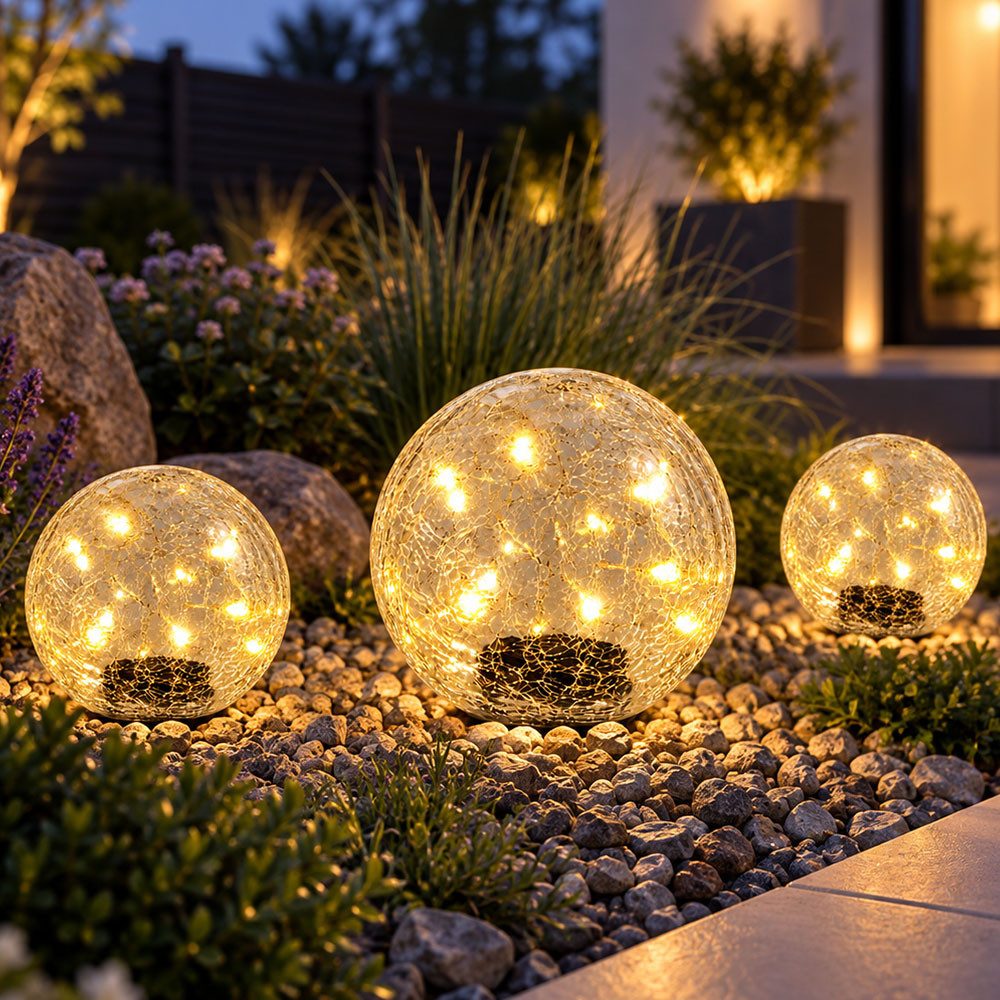 etc-shop LED Solarleuchte, LED-Leuchtmittel fest verbaut, Warmweiß, 3x LED Solarlampe Steckleuchte Glas Kugel Crackle D 2x 15 cm 1x 20 cm