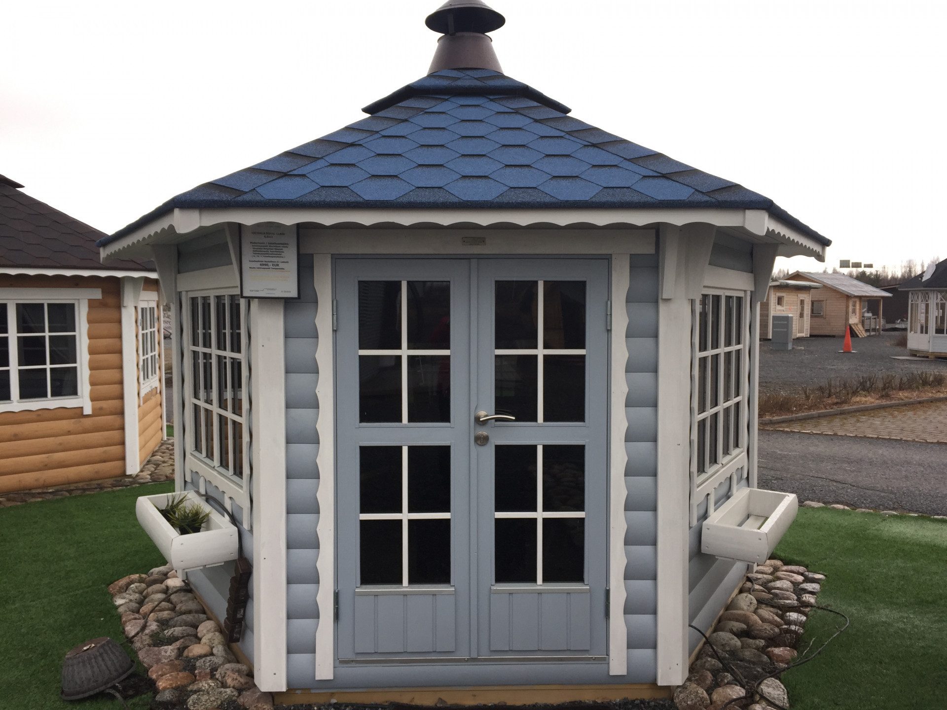 Finn Art Blockhaus Grillkota Grillpavillon 6-eckig Victoria 6,5 max. 10 Personen, BxT: 320x270 cm, Schindeln schwarz, mit Grillanlage